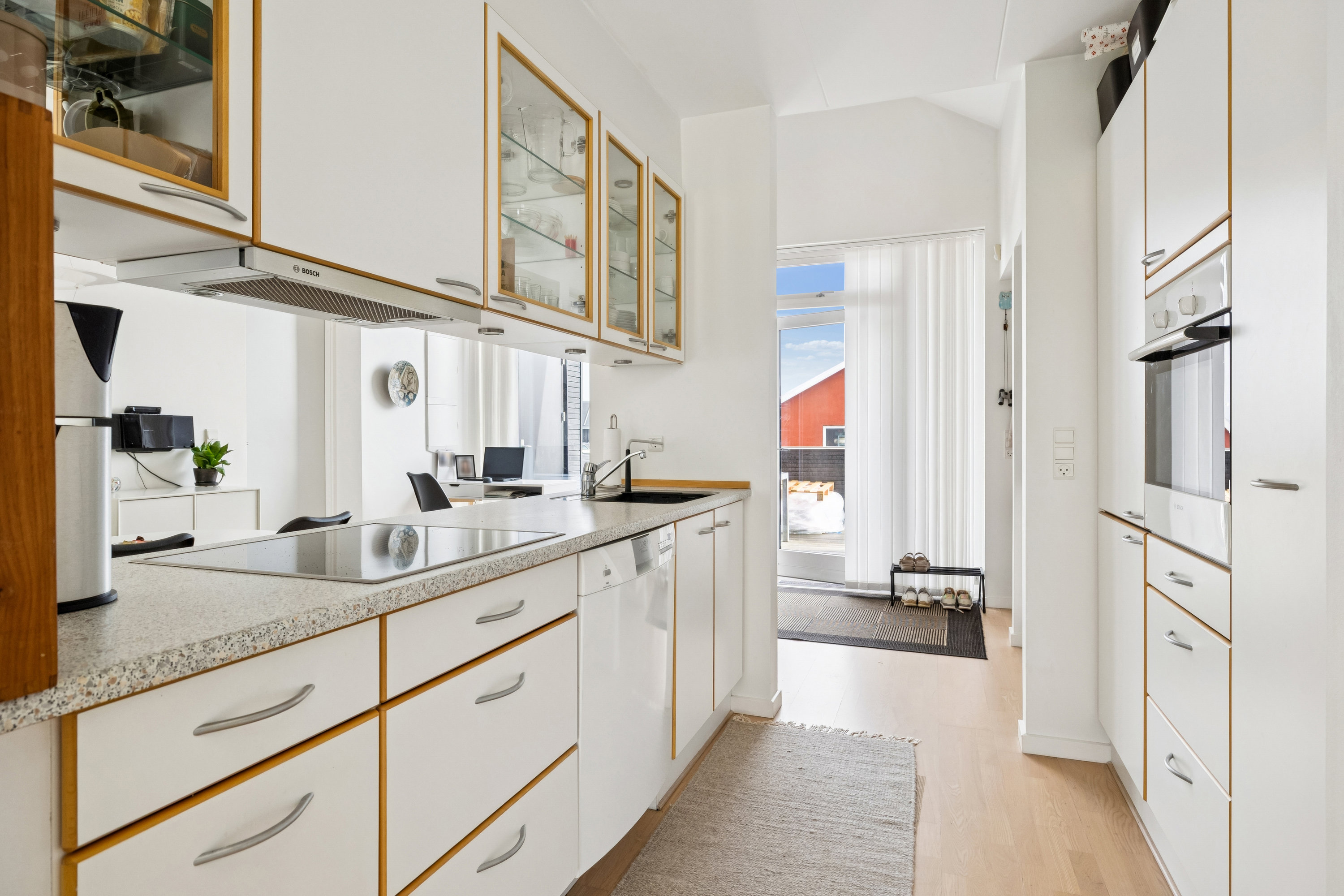 Fremhævet køkken billede i fuldskærmstilstand. Billede af Havnen 32, Øster Hurup, 9560 Hadsund