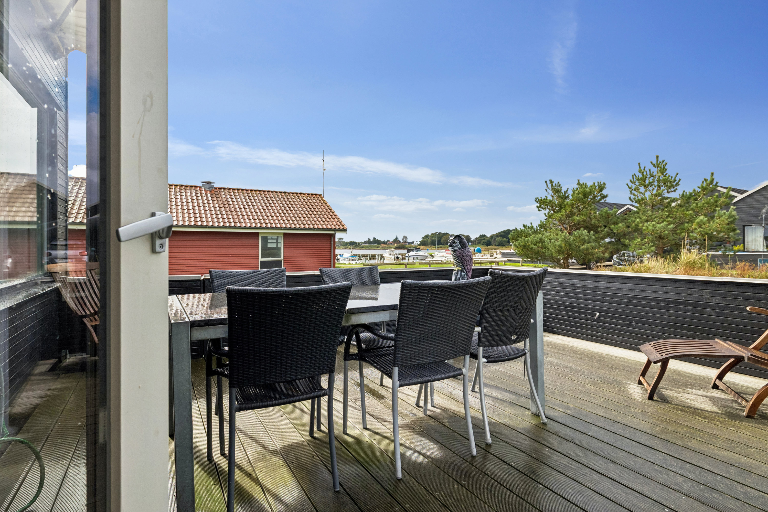 Fremhævet terrasse billede i fuldskærmstilstand. Billede af Havnen 32, Øster Hurup, 9560 Hadsund