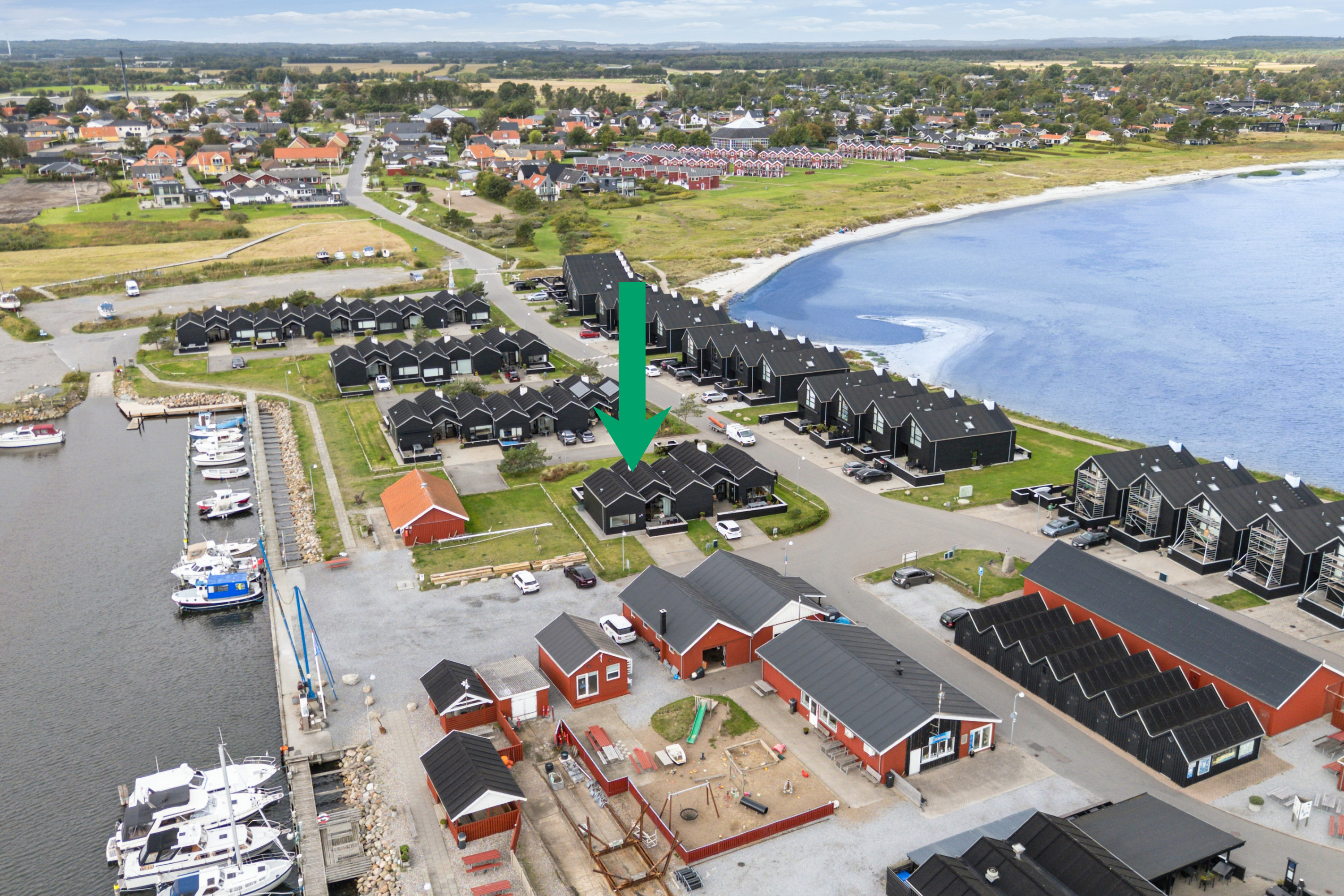 Fremhævet luftfoto billede i fuldskærmstilstand. Billede af Havnen 32, Øster Hurup, 9560 Hadsund