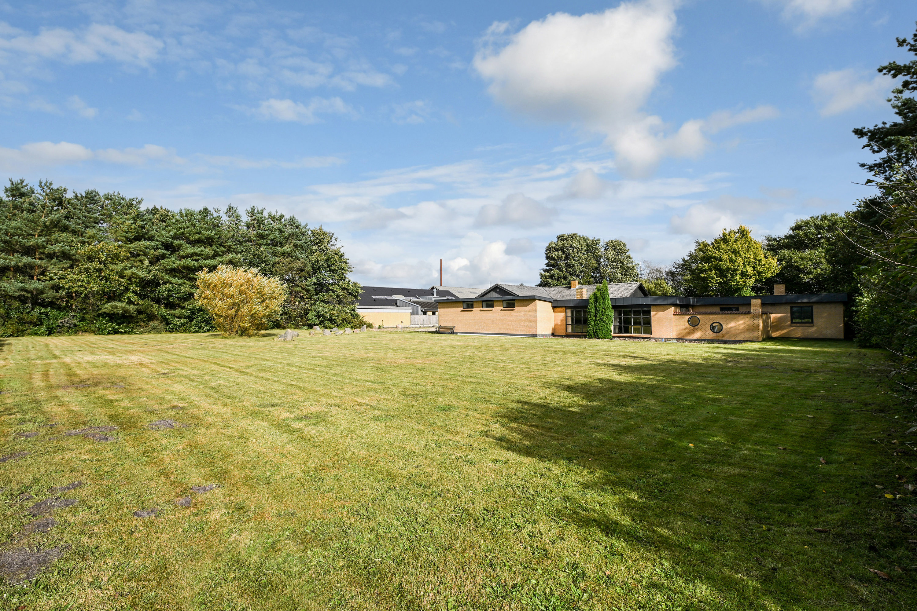 Fremhævet have billede i fuldskærmstilstand. Billede af Huginsvej 3, 7200 Grindsted