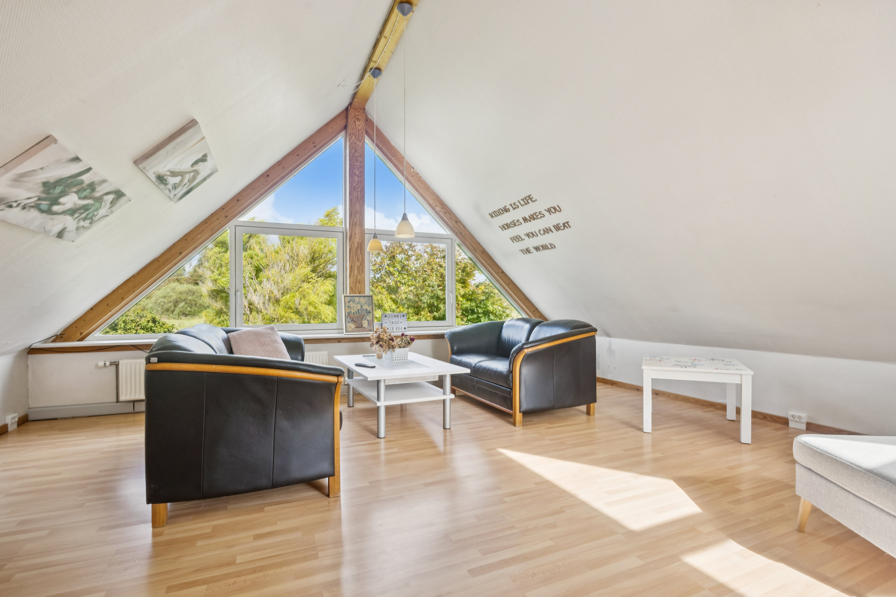 Fremhævet værelse billede i fuldskærmstilstand. Billede af Under Bjerget 8, 9460 Brovst