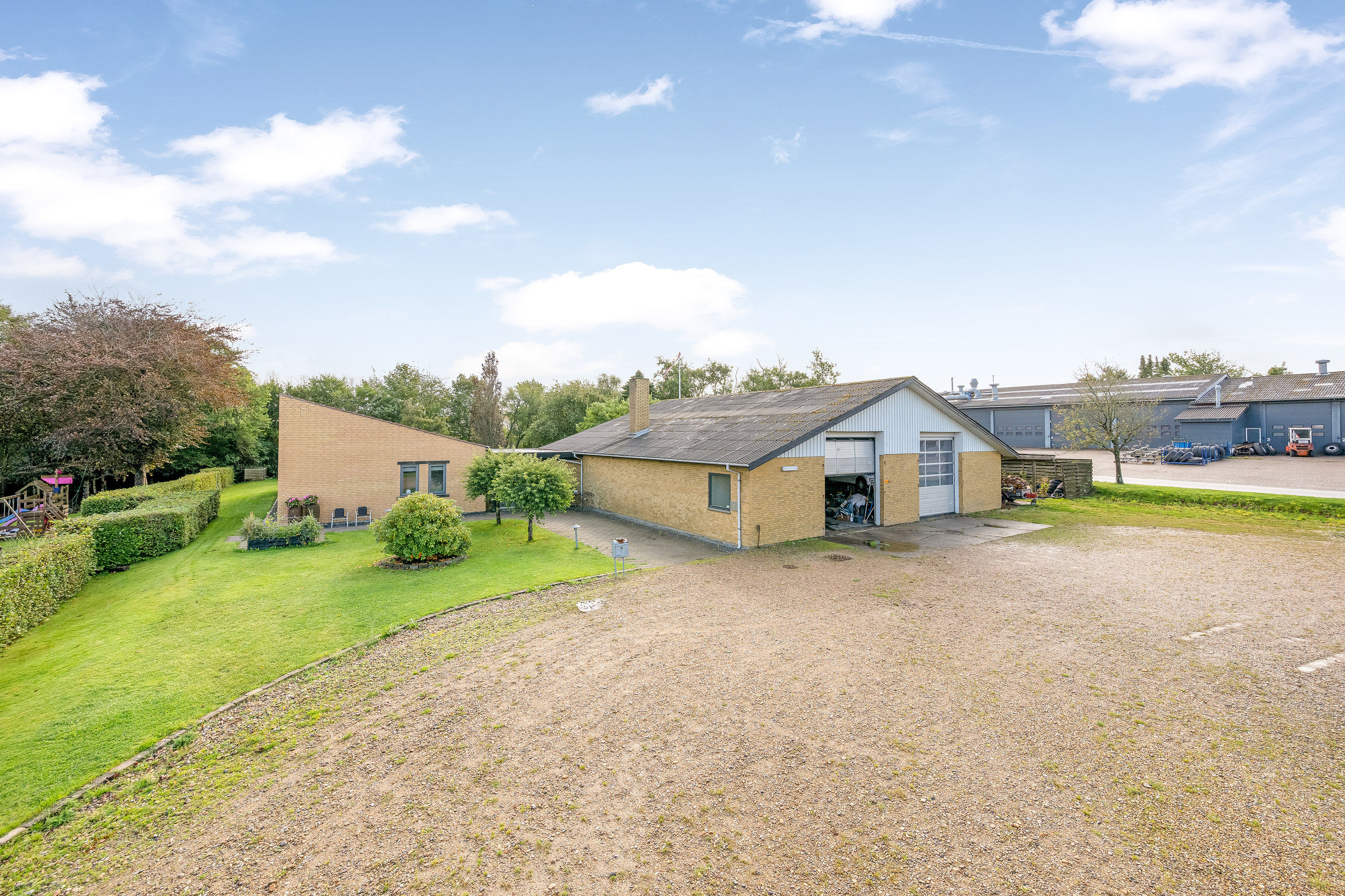 Miniaturebillede 2: facade . Billede af Ørnhøjvej 12, Grønbjerg, 6971 Spjald