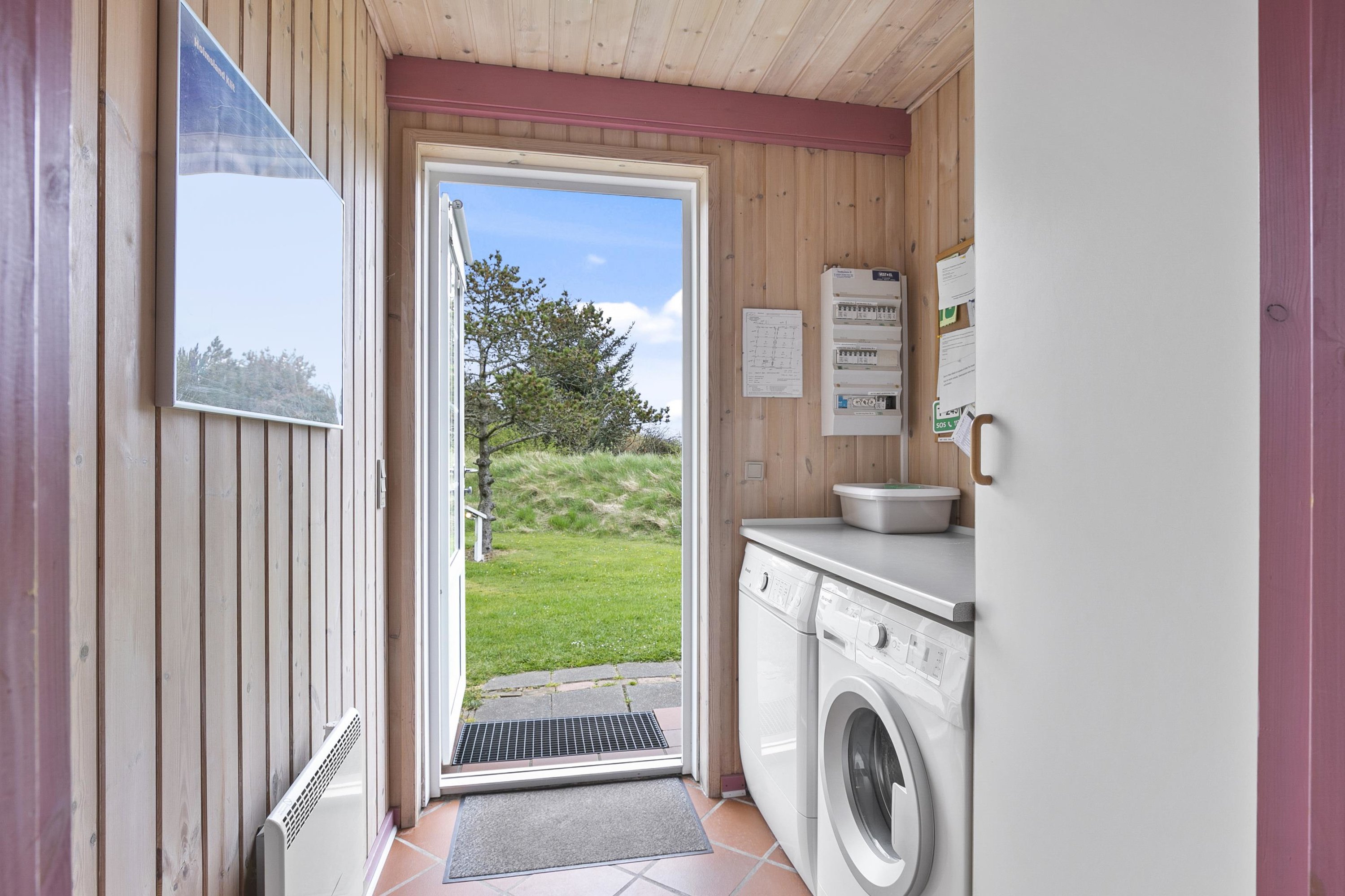 Fremhævet  billede i fuldskærmstilstand. Billede af Bilbergsvej 25, Bjerregaard, 6960 Hvide Sande