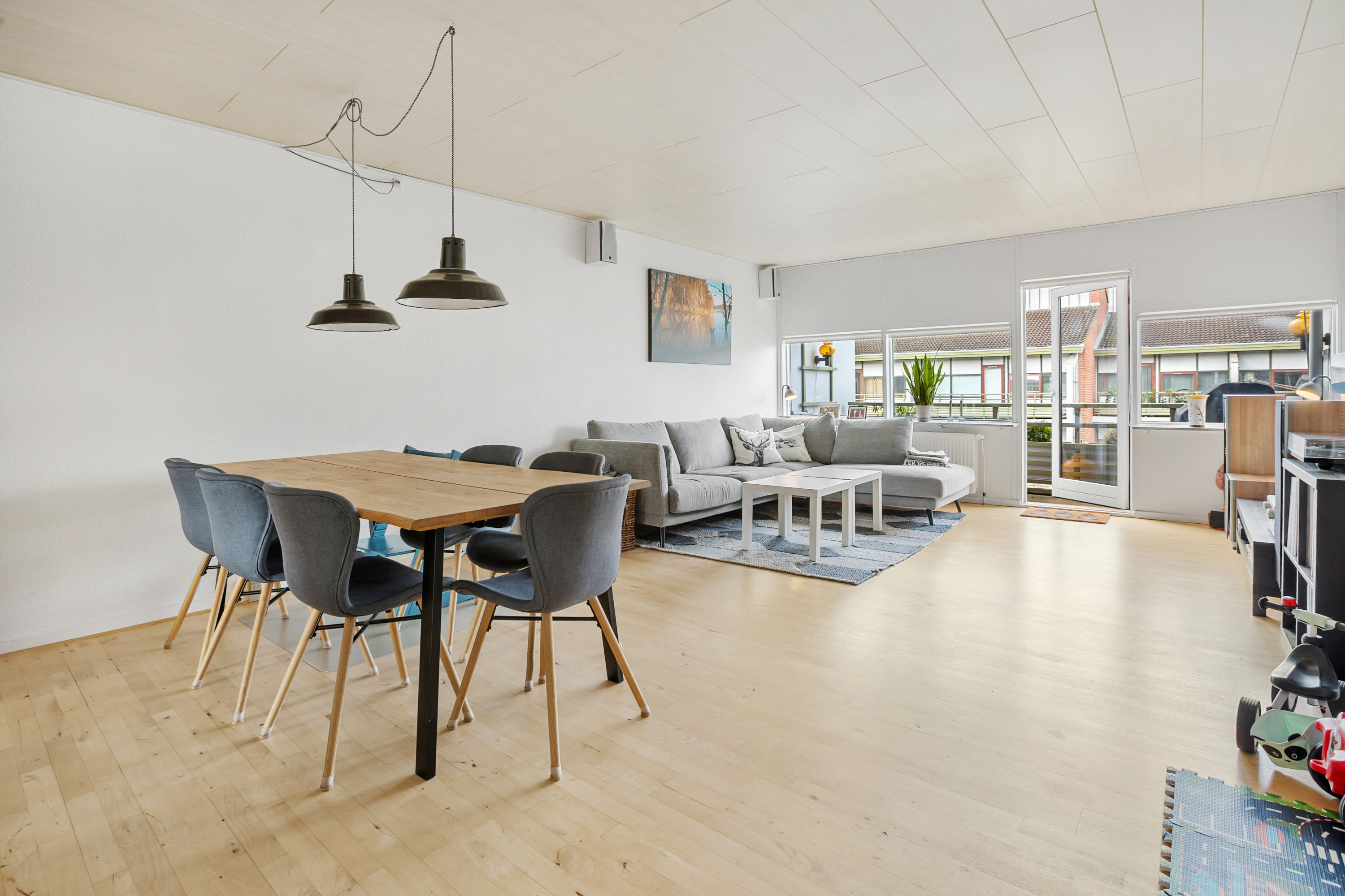 Miniaturebillede 1: stue. Billede af Blommevangen 8, 2. tv., Smørumnedre, 2765 Smørum