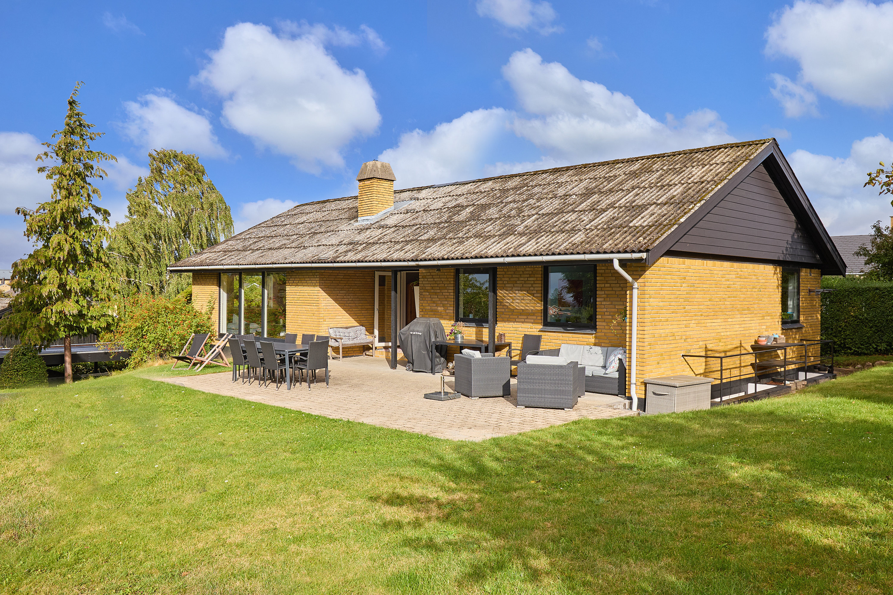 Miniaturebillede 1: ejendommen. Billede af Resedavej 3, 3600 Frederikssund