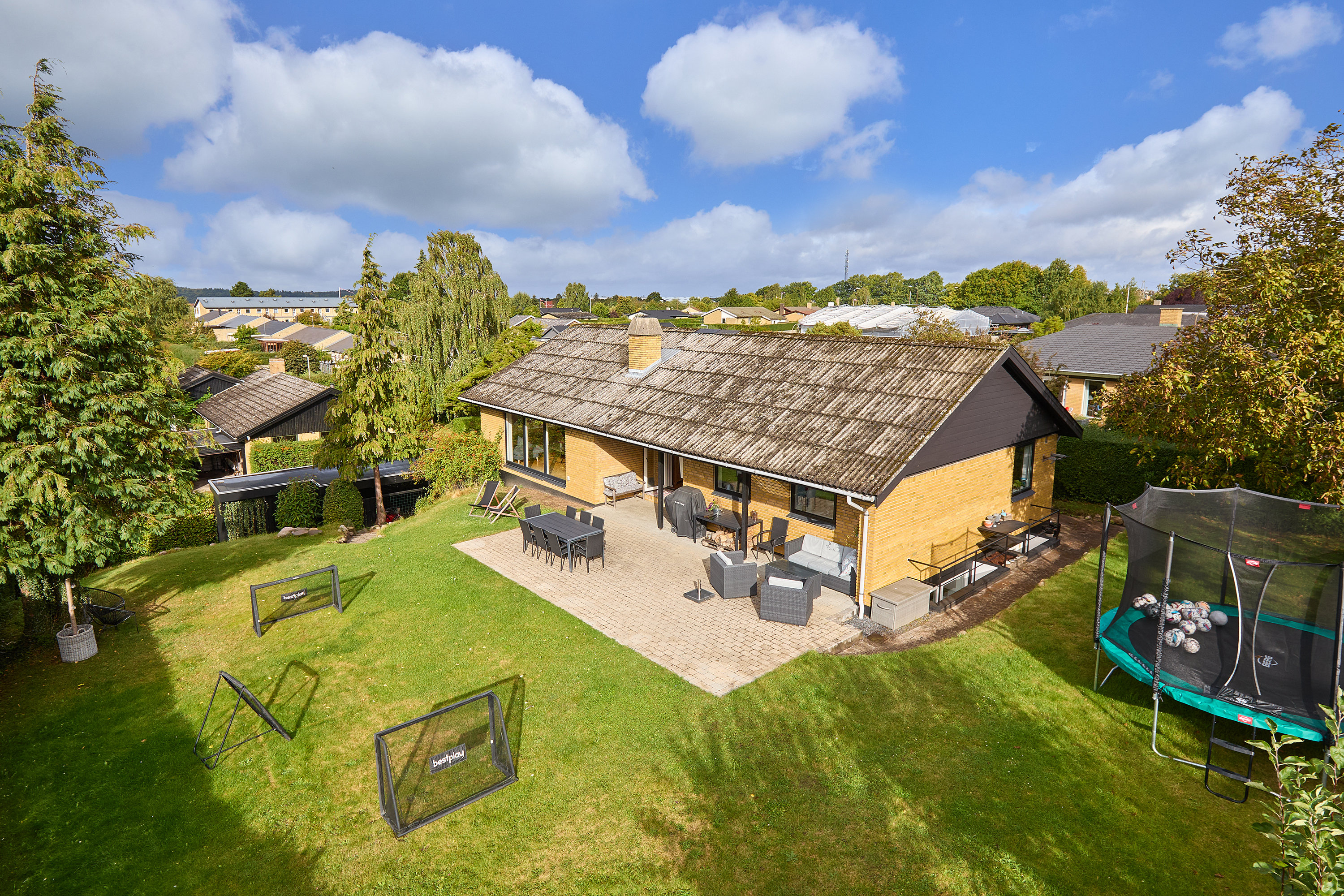 Fremhævet ejendommen billede i fuldskærmstilstand. Billede af Resedavej 3, 3600 Frederikssund