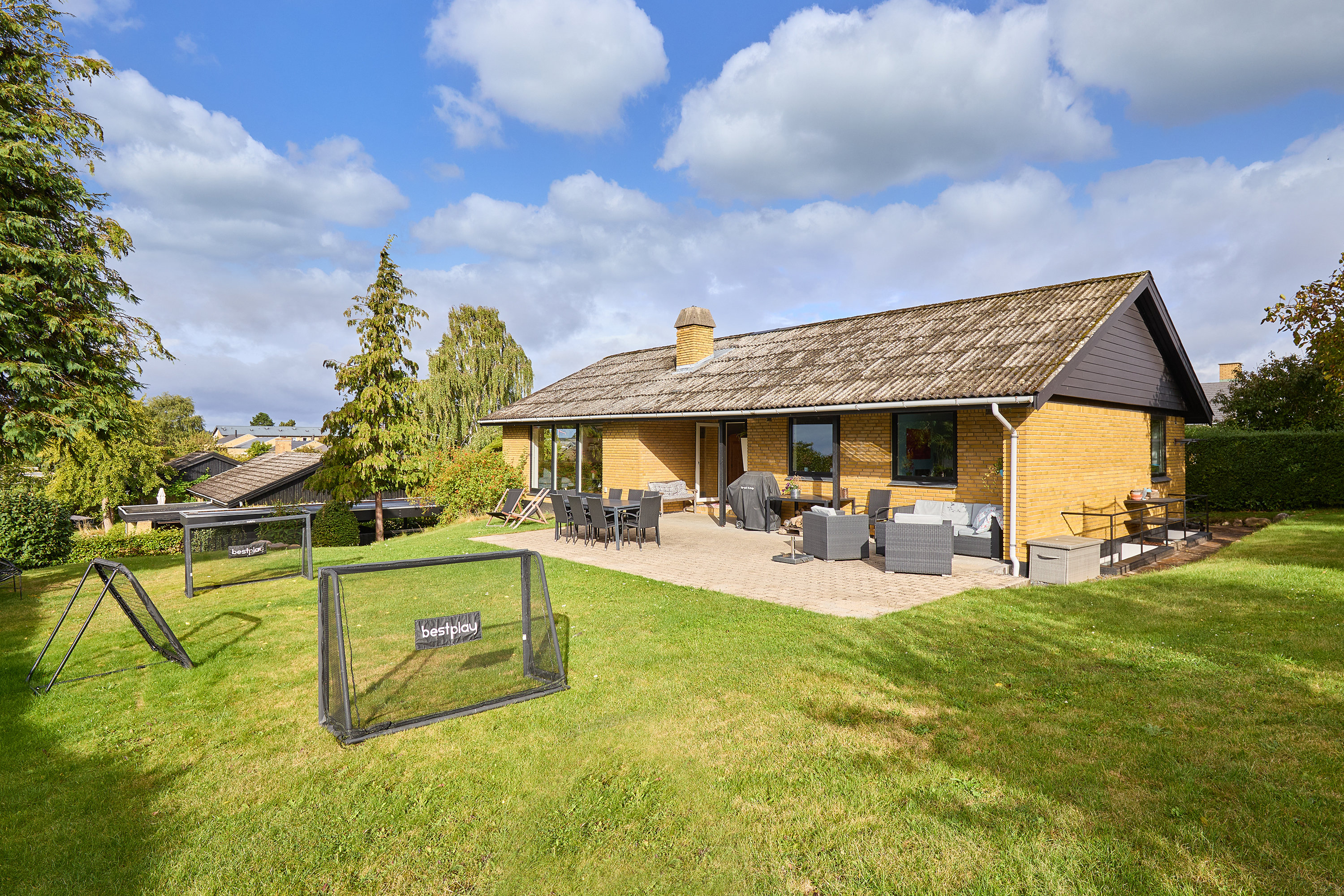 Fremhævet ejendommen billede i fuldskærmstilstand. Billede af Resedavej 3, 3600 Frederikssund