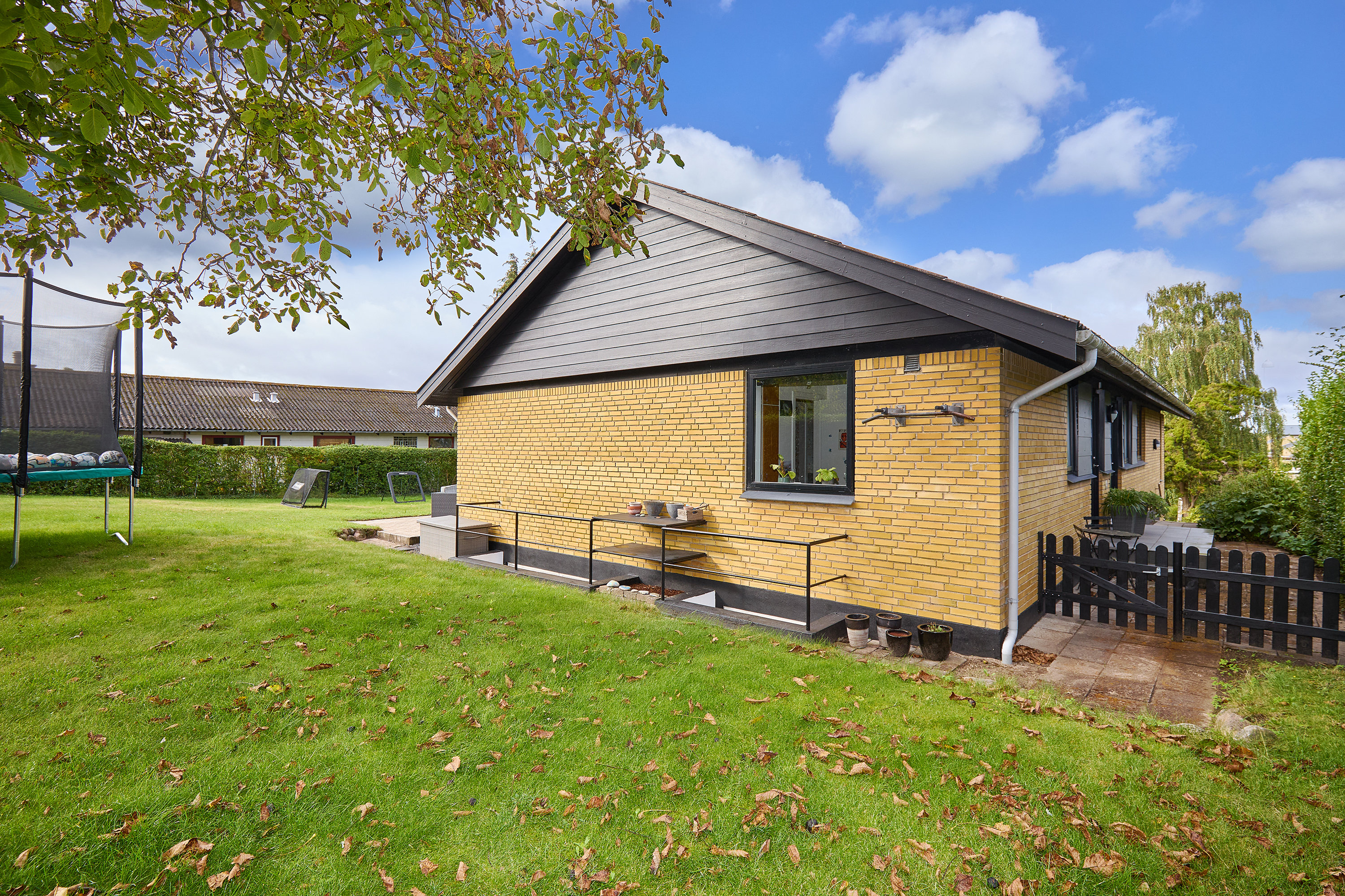 Fremhævet ejendommen billede i fuldskærmstilstand. Billede af Resedavej 3, 3600 Frederikssund