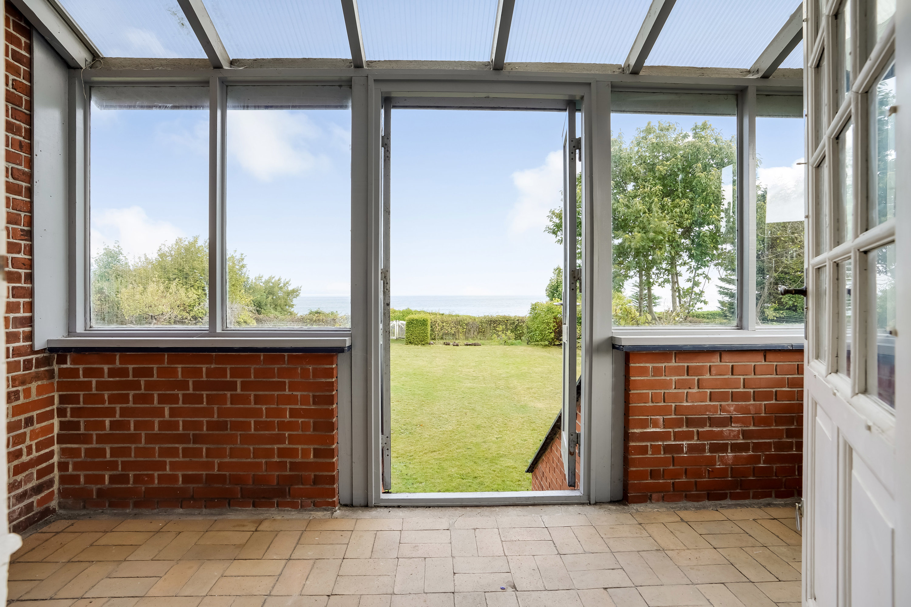 Fremhævet entré billede i fuldskærmstilstand. Billede af Nørre Alle 43, Strib, 5500 Middelfart