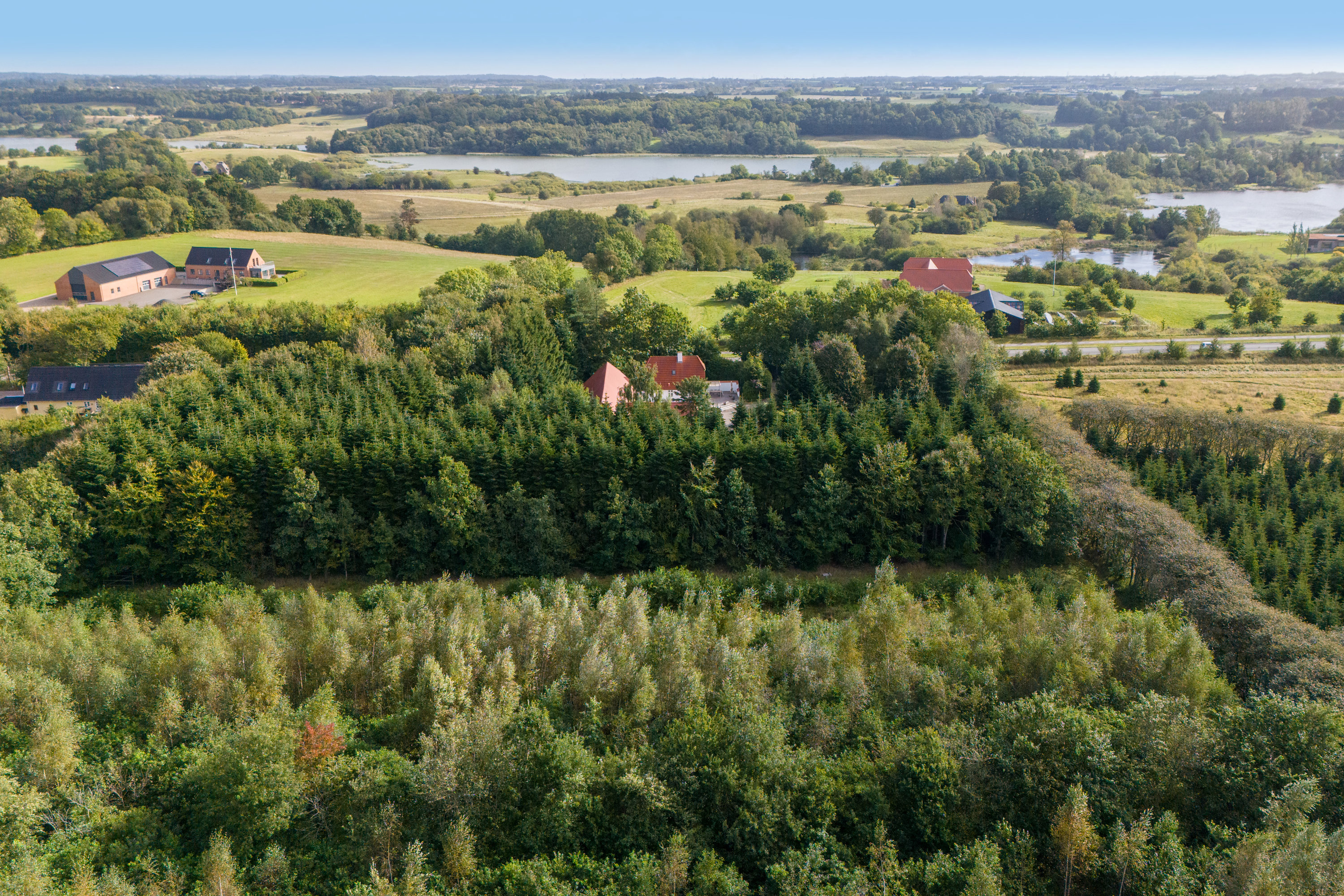 Fremhævet luftfoto billede i fuldskærmstilstand. Billede af Koldingvej 86, Vester Nebel, 6040 Egtved