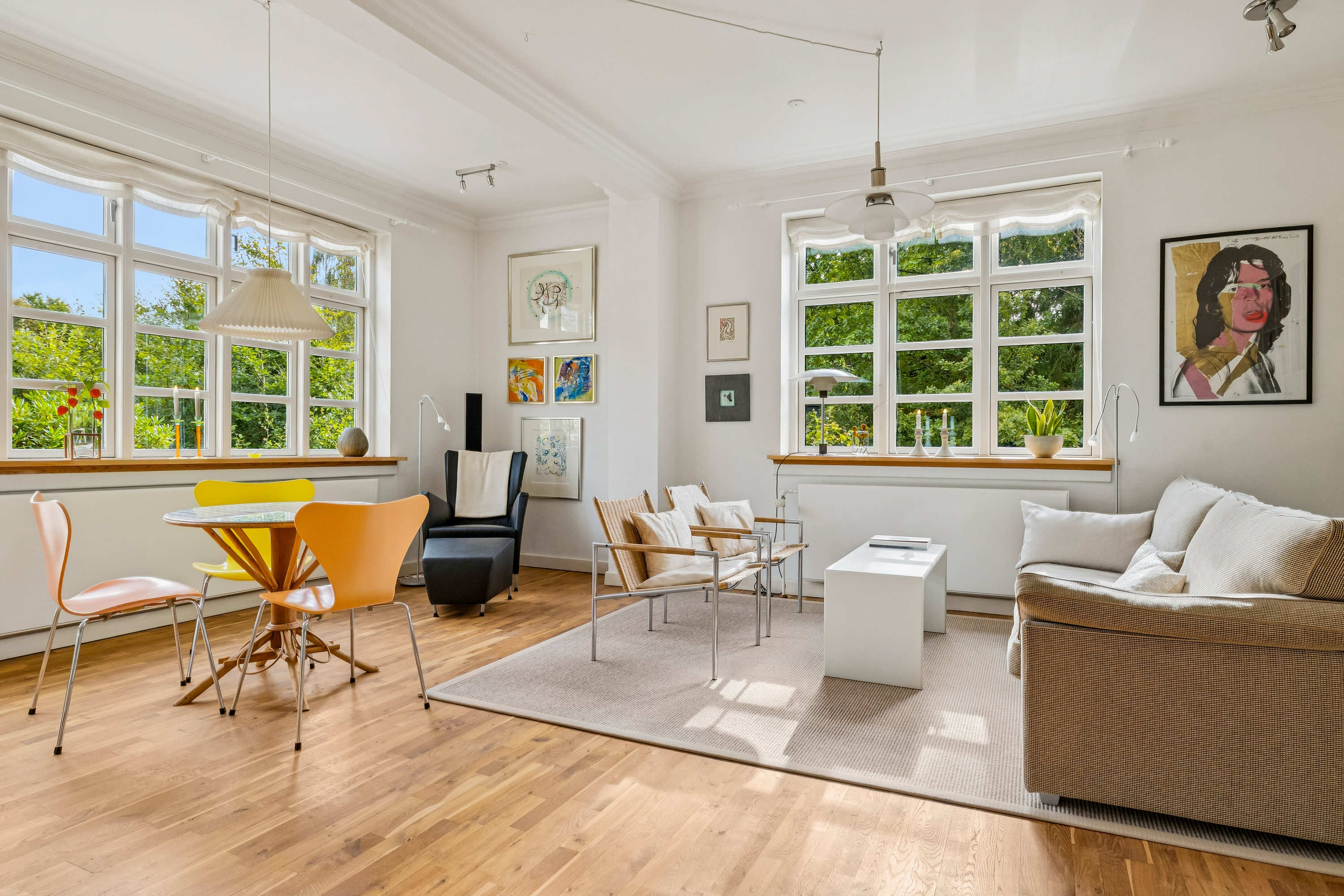 Fremhævet stue billede i fuldskærmstilstand. Billede af Fuglebakken 2, 9560 Hadsund