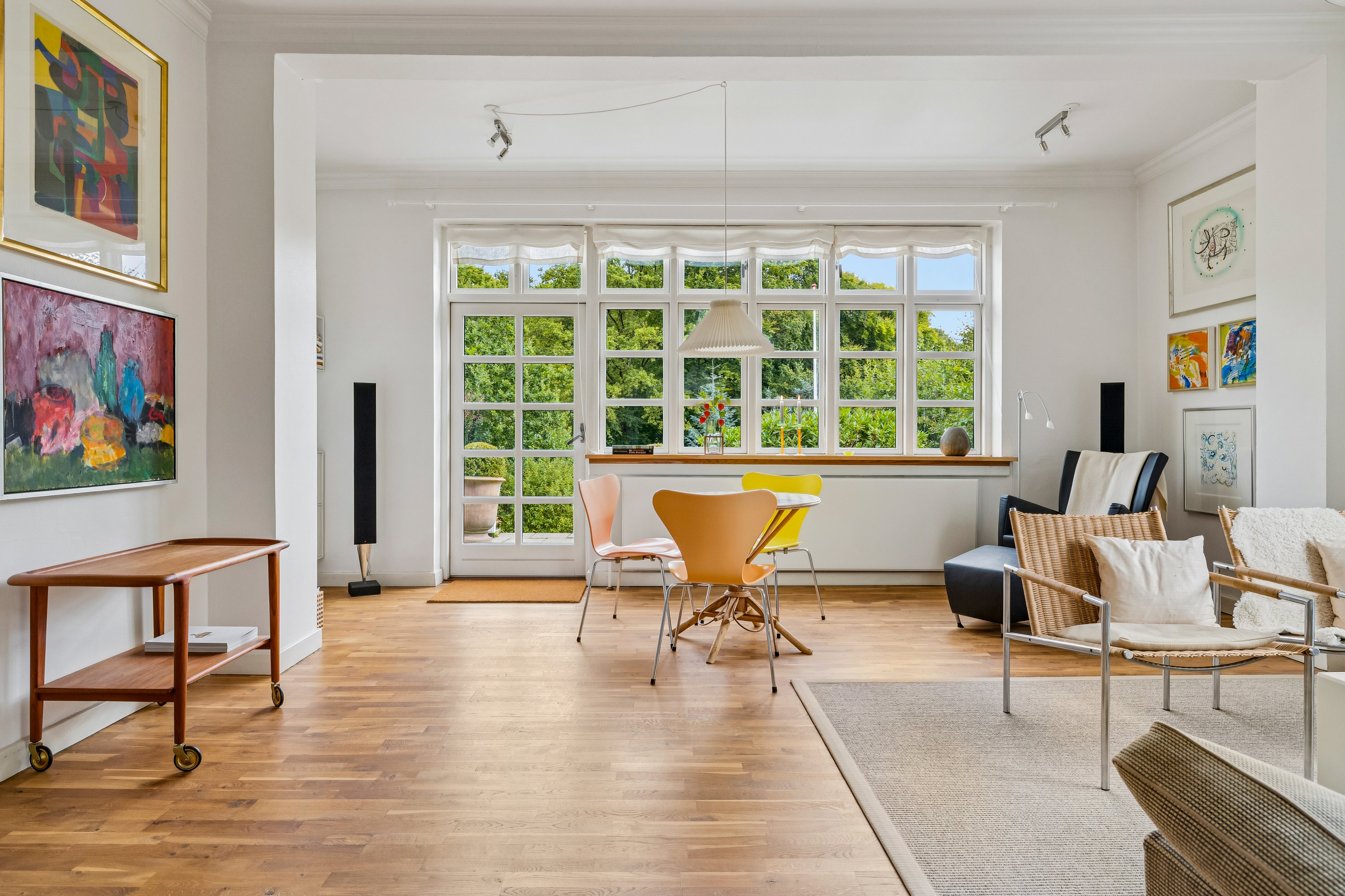 Fremhævet stue billede i fuldskærmstilstand. Billede af Fuglebakken 2, 9560 Hadsund