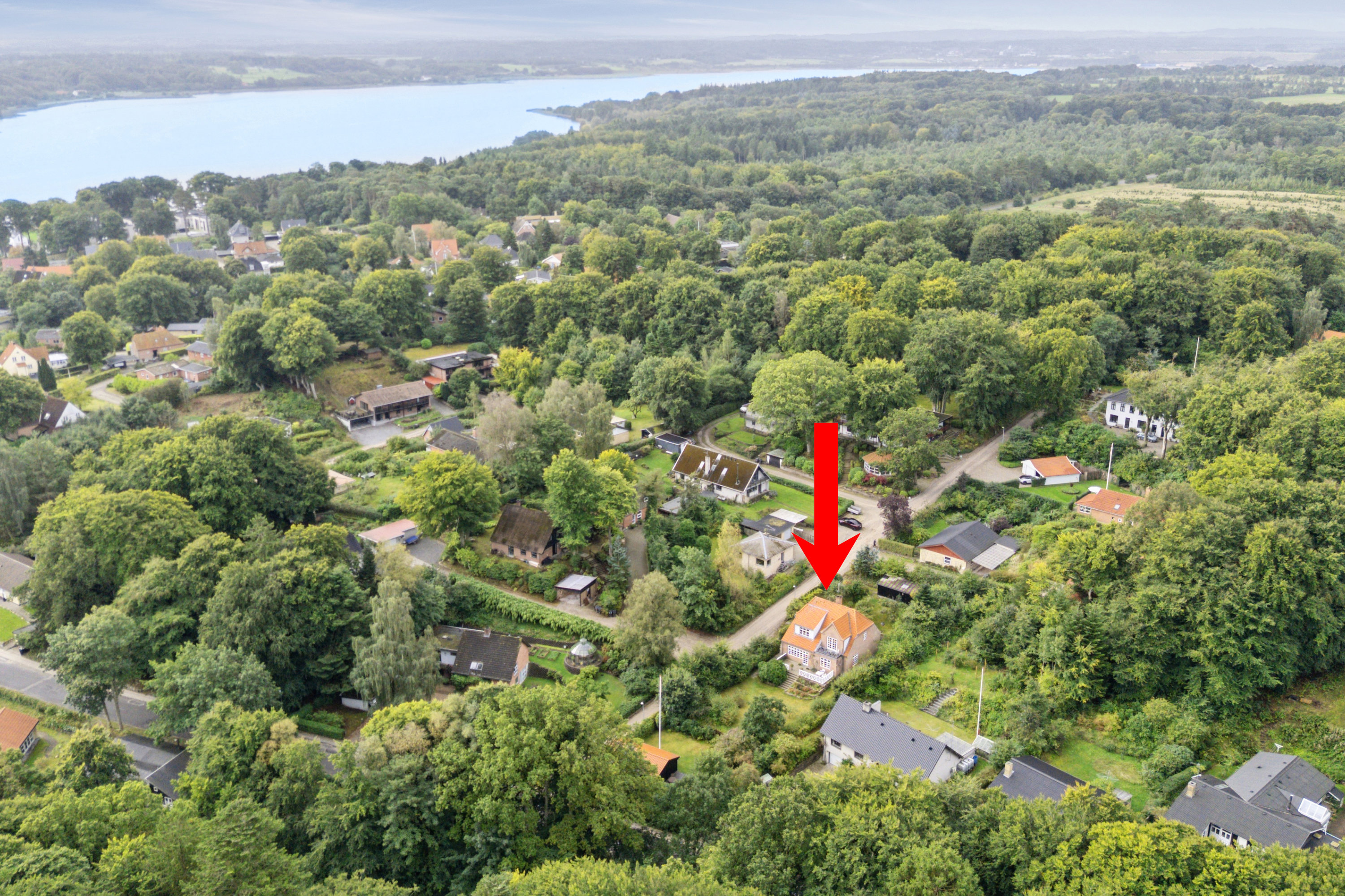 Fremhævet luftfoto billede i fuldskærmstilstand. Billede af Fuglebakken 2, 9560 Hadsund