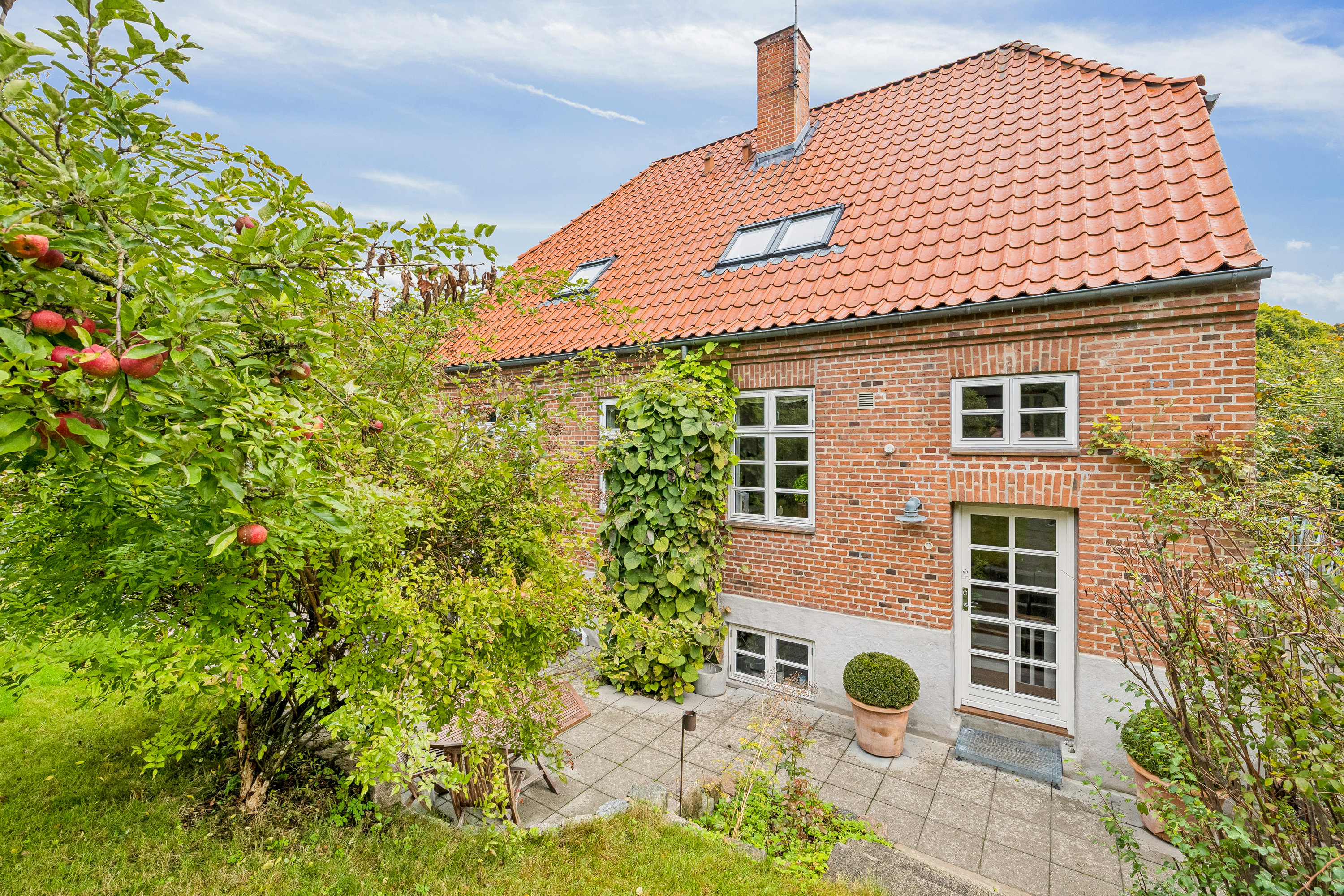 Fremhævet ejendom 1 billede i fuldskærmstilstand. Billede af Fuglebakken 2, 9560 Hadsund