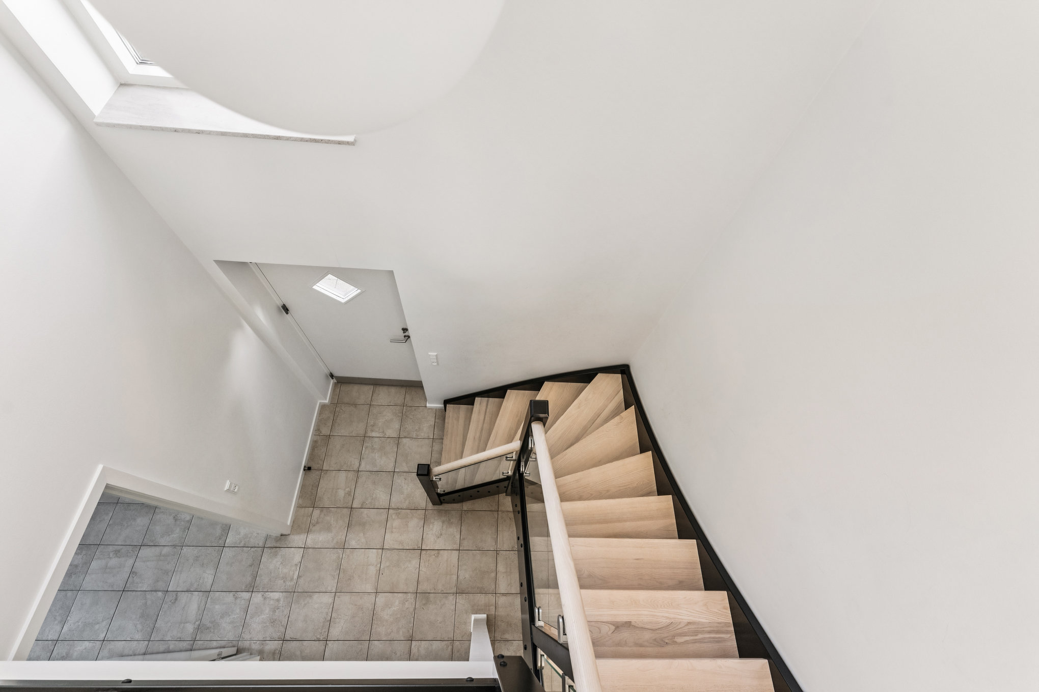 Fremhævet trappe billede i fuldskærmstilstand. Billede af Nørregade 10, Hald, 8983 Gjerlev J