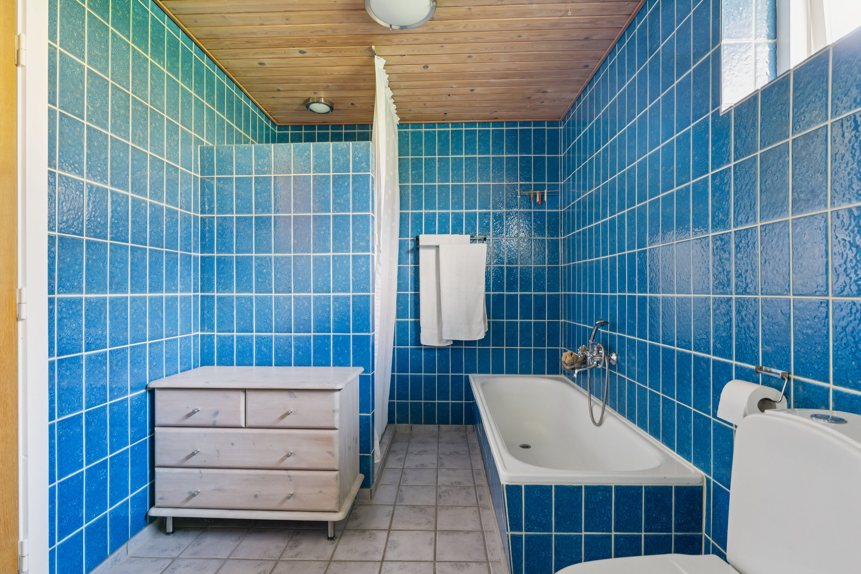 Fremhævet badeværelse billede i fuldskærmstilstand. Billede af Demstrupvej 43, 8930 Randers NØ