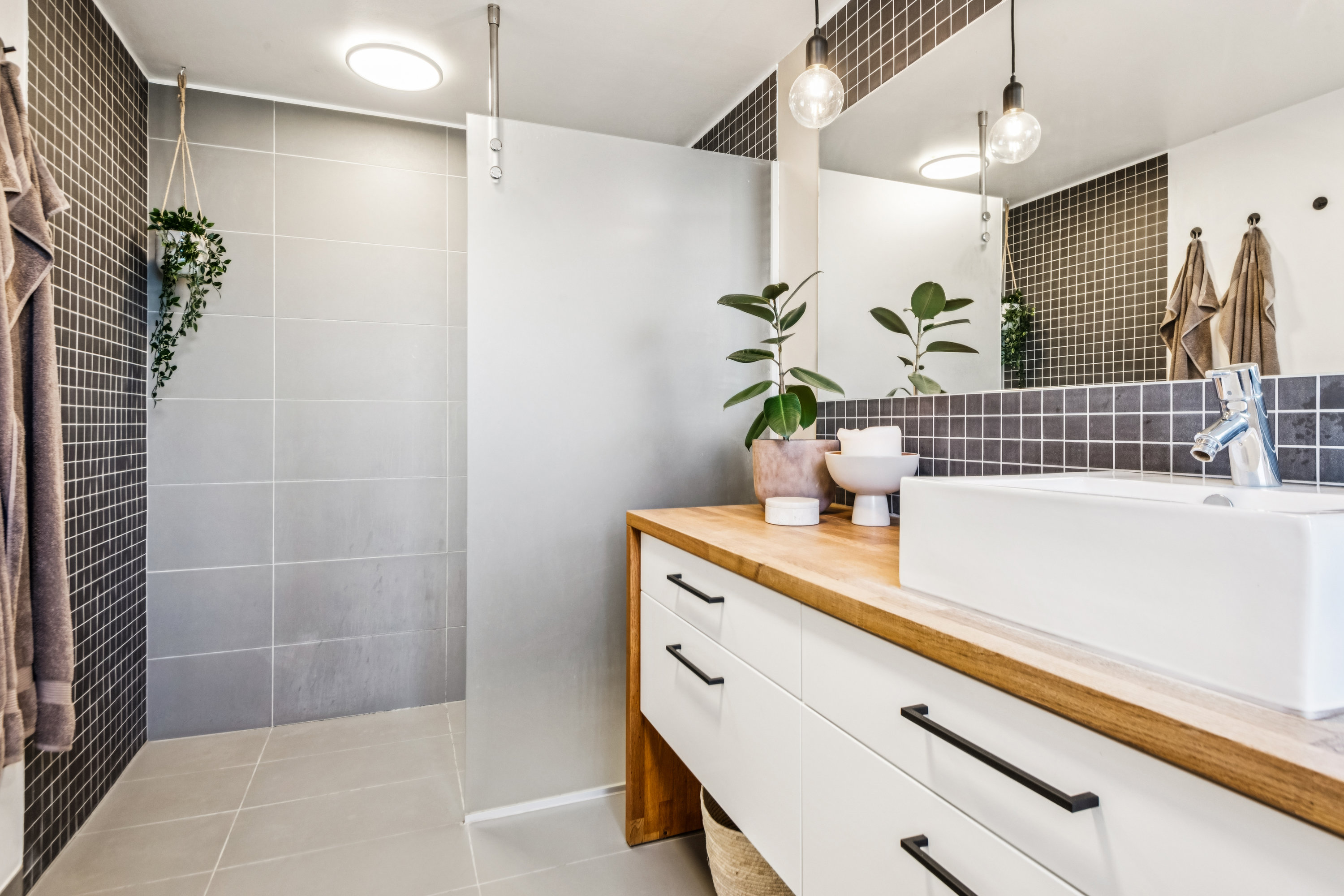 Fremhævet badeværelse billede i fuldskærmstilstand. Billede af Heimdalsgade 18, Vejgaard, 9000 Aalborg