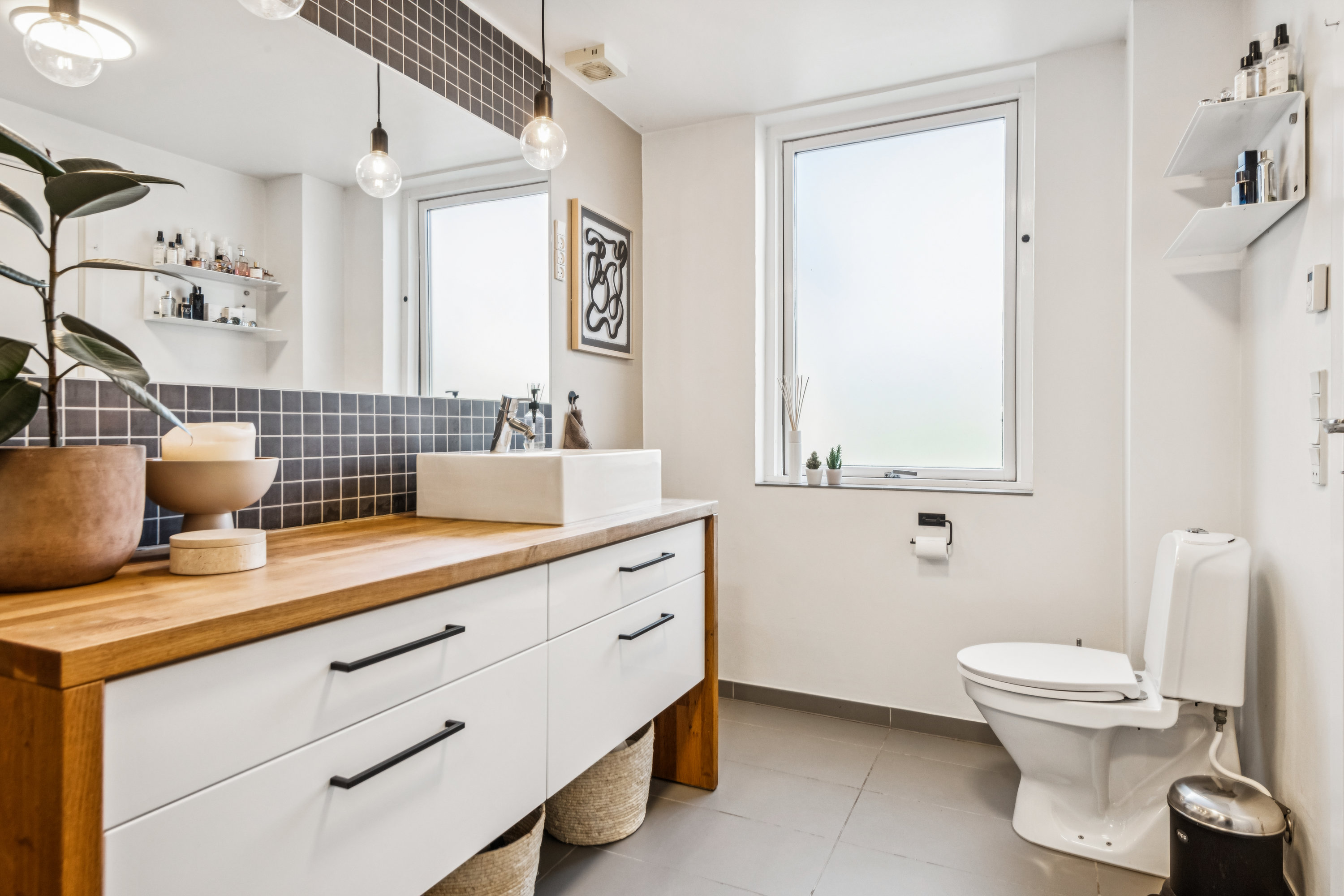 Fremhævet badeværelse billede i fuldskærmstilstand. Billede af Heimdalsgade 18, Vejgaard, 9000 Aalborg