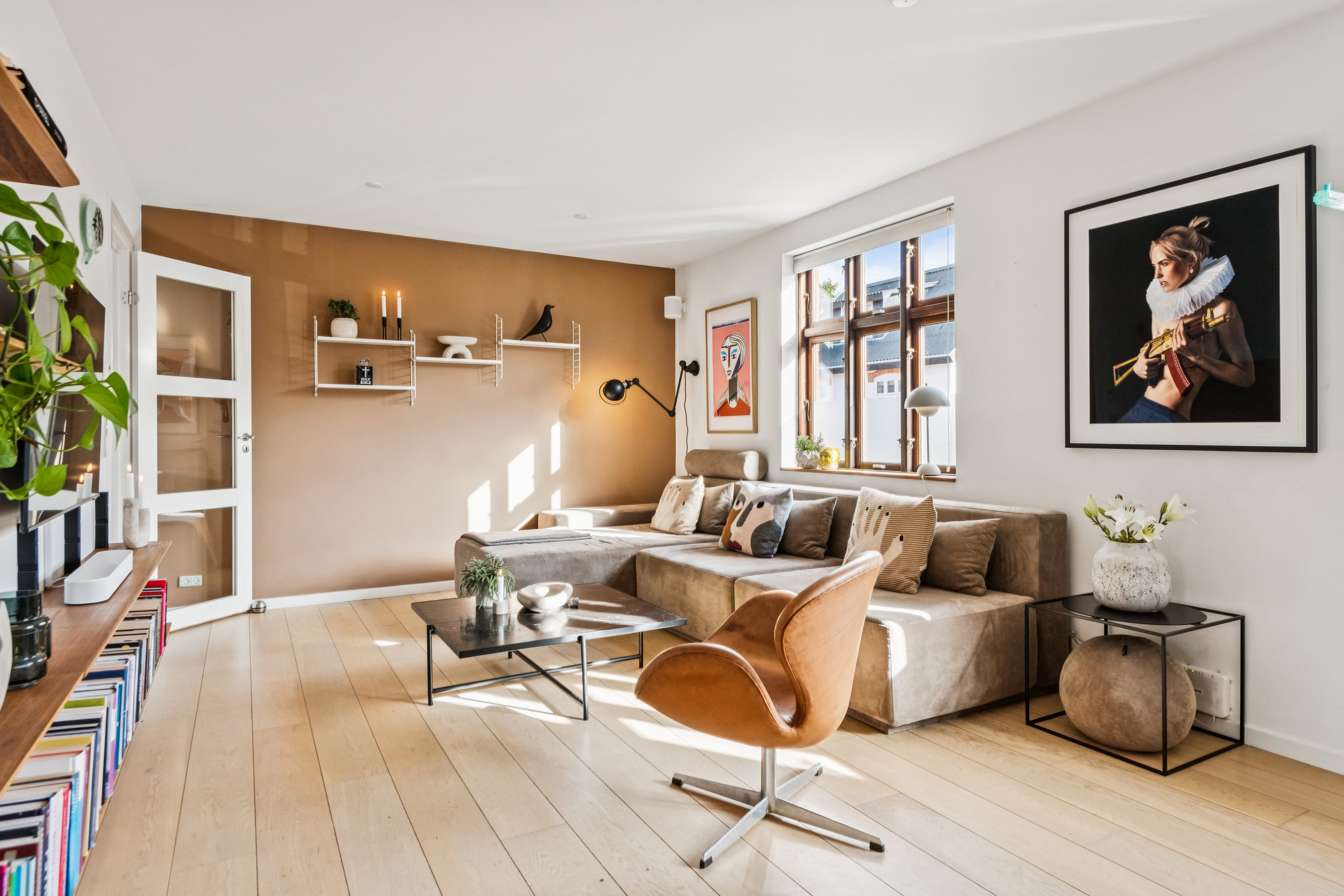 Fremhævet stue billede i fuldskærmstilstand. Billede af Heimdalsgade 18, Vejgaard, 9000 Aalborg