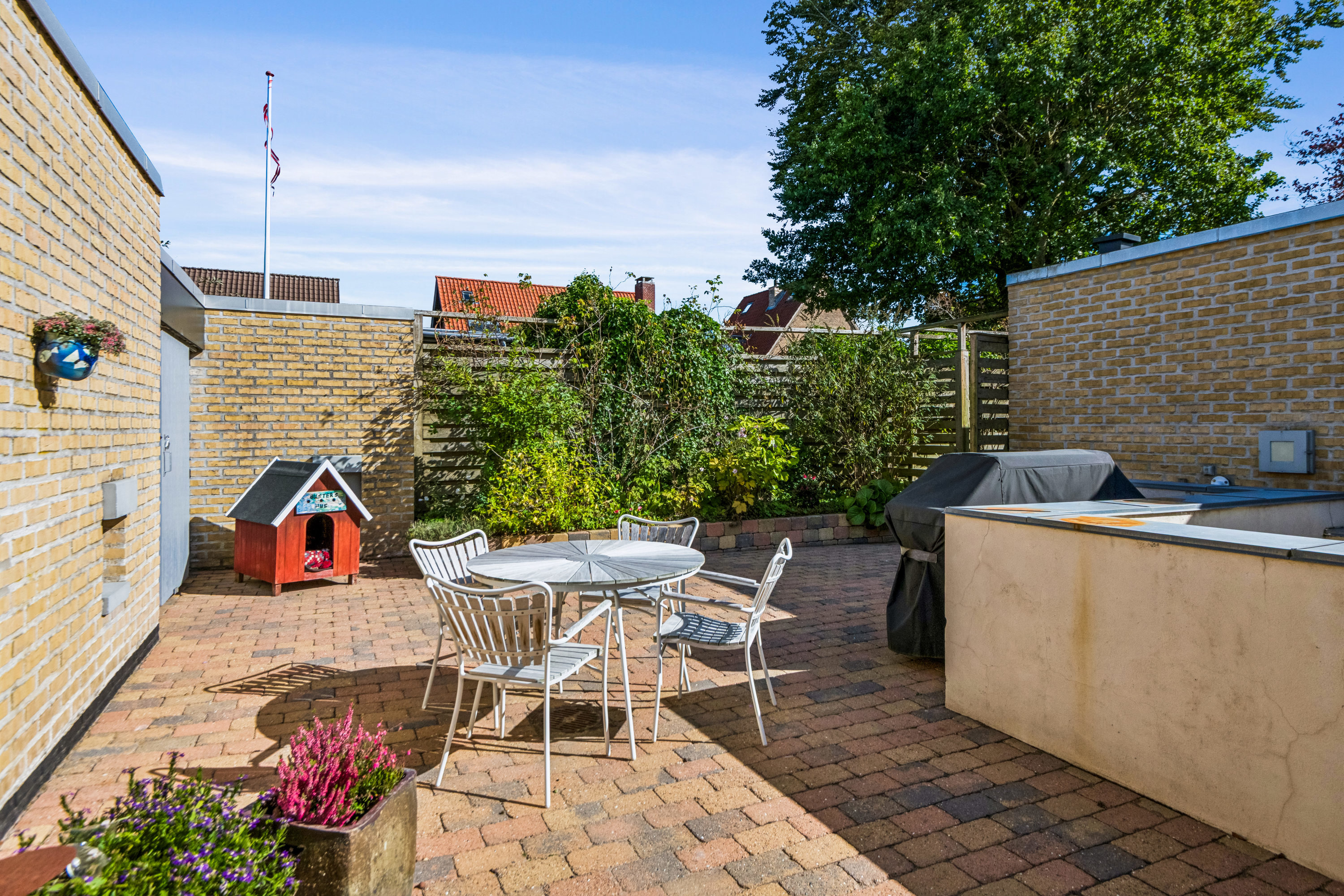 Fremhævet terrasse billede i fuldskærmstilstand. Billede af Anne Maries Vej 24, 9000 Aalborg