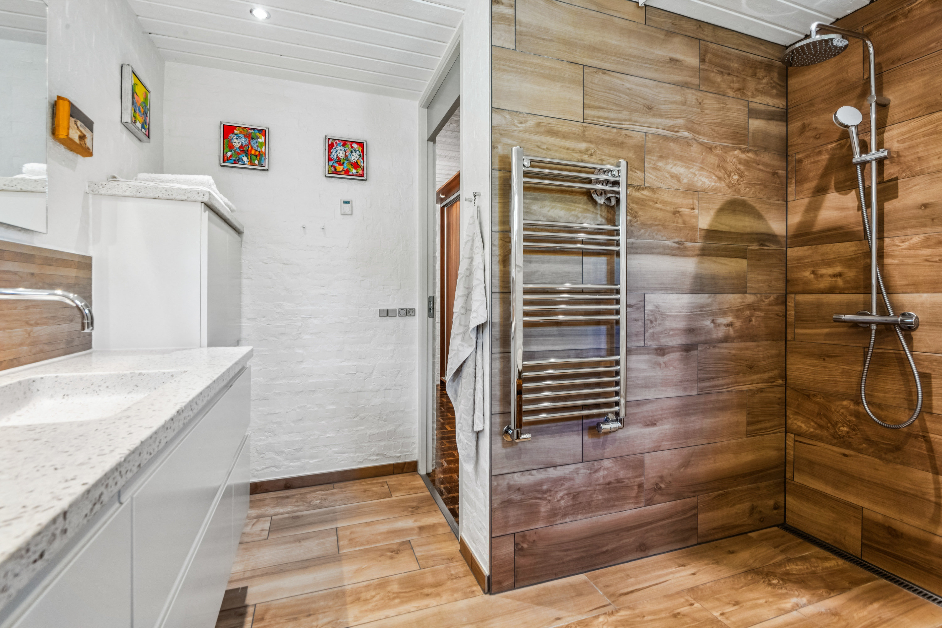 Fremhævet badeværelse billede i fuldskærmstilstand. Billede af Anne Maries Vej 24, 9000 Aalborg