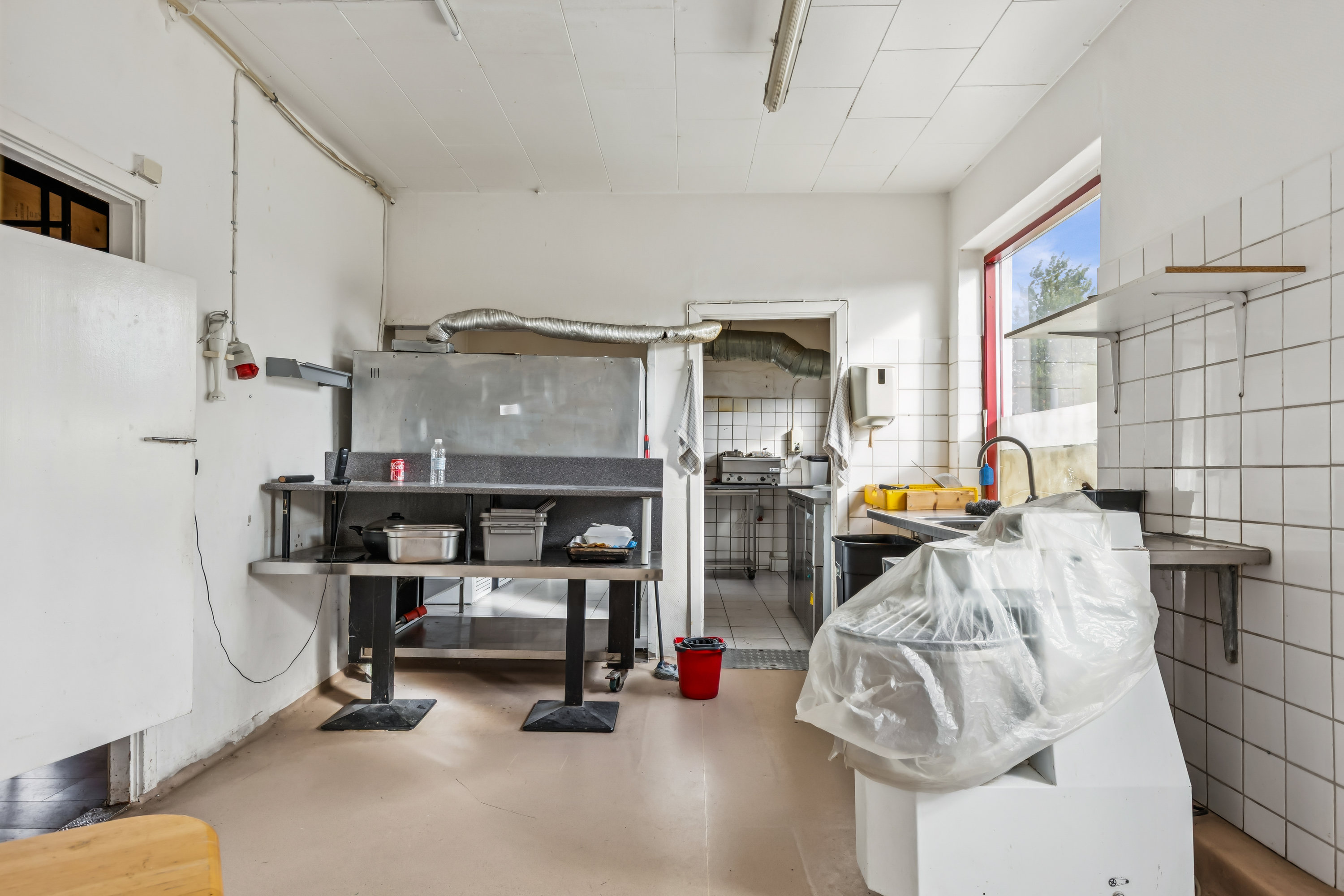 Fremhævet køkken billede i fuldskærmstilstand. Billede af Hovedgaden 50, 4440 Mørkøv