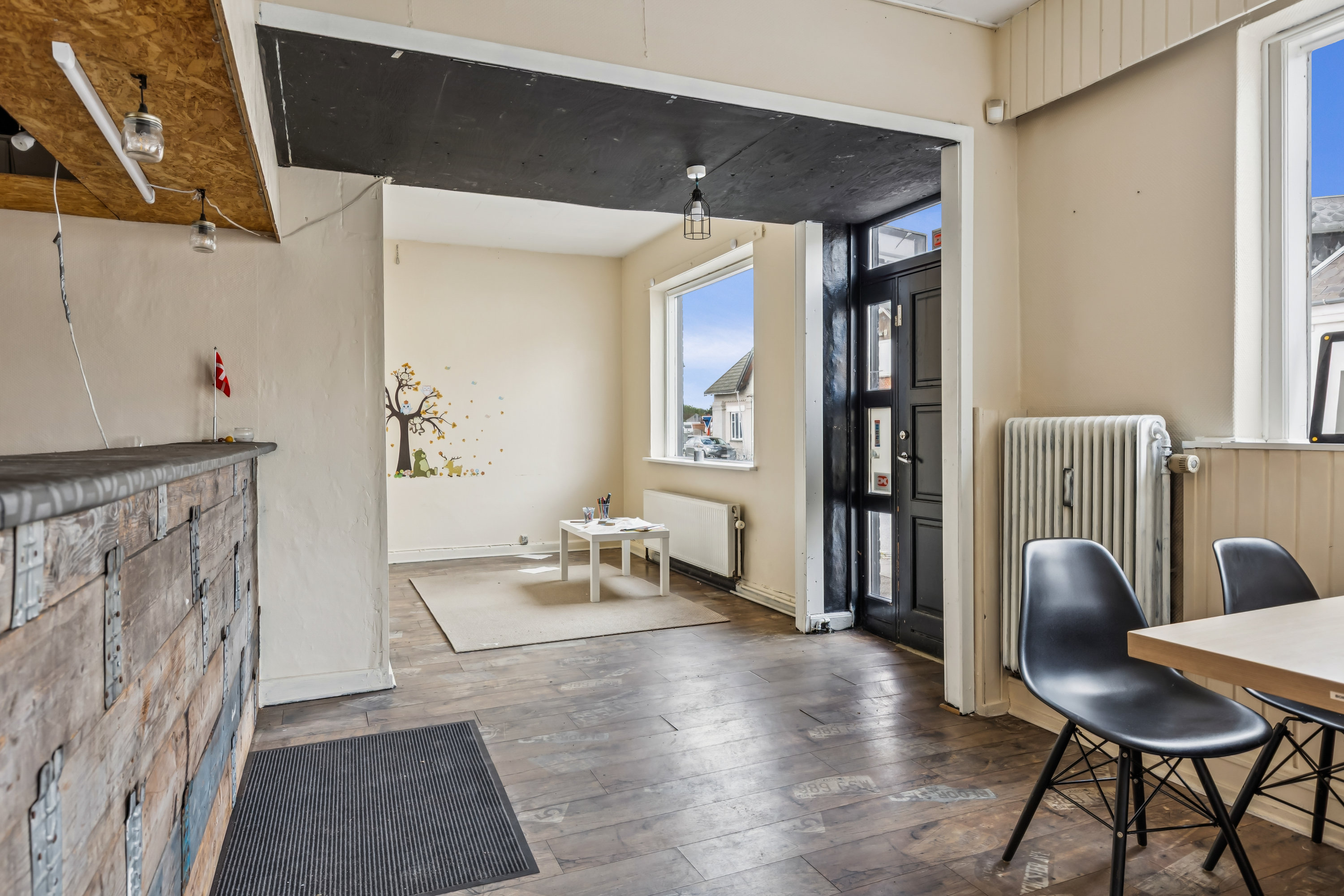 Fremhævet restaurant billede i fuldskærmstilstand. Billede af Hovedgaden 50, 4440 Mørkøv