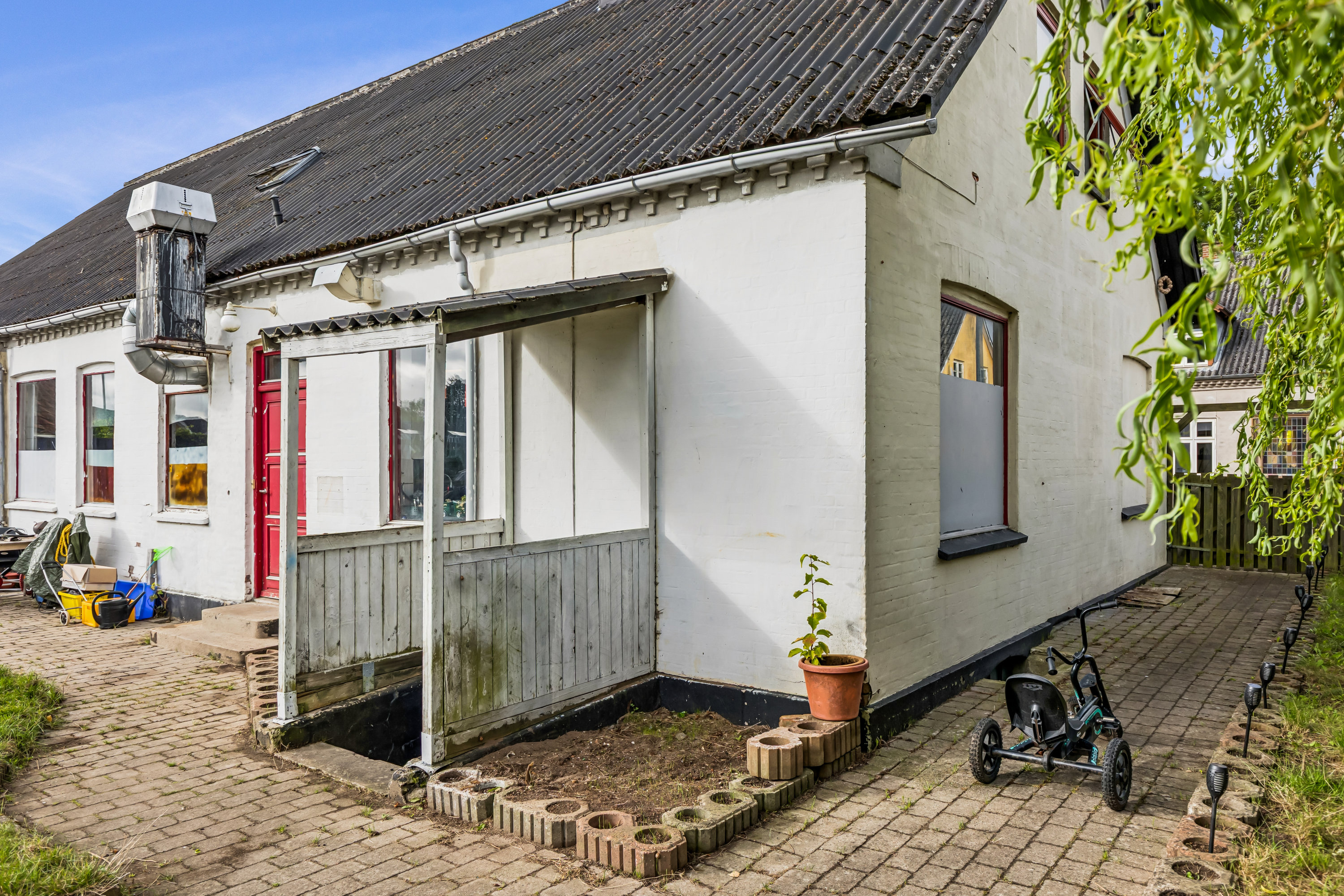 Fremhævet ejendom billede i fuldskærmstilstand. Billede af Hovedgaden 50, 4440 Mørkøv