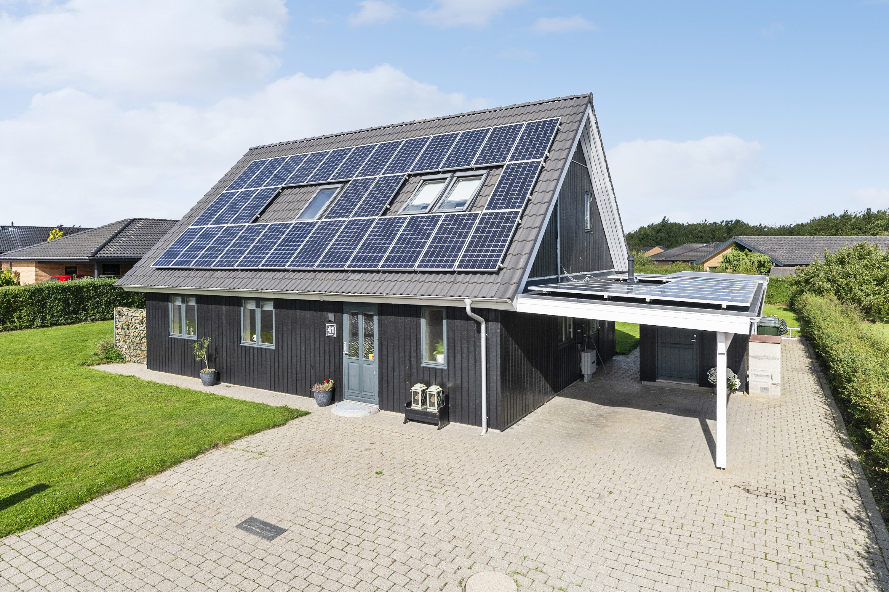 Miniaturebillede 1: ejendommen. Billede af Rosenvænget 41, Klakring, 7130 Juelsminde