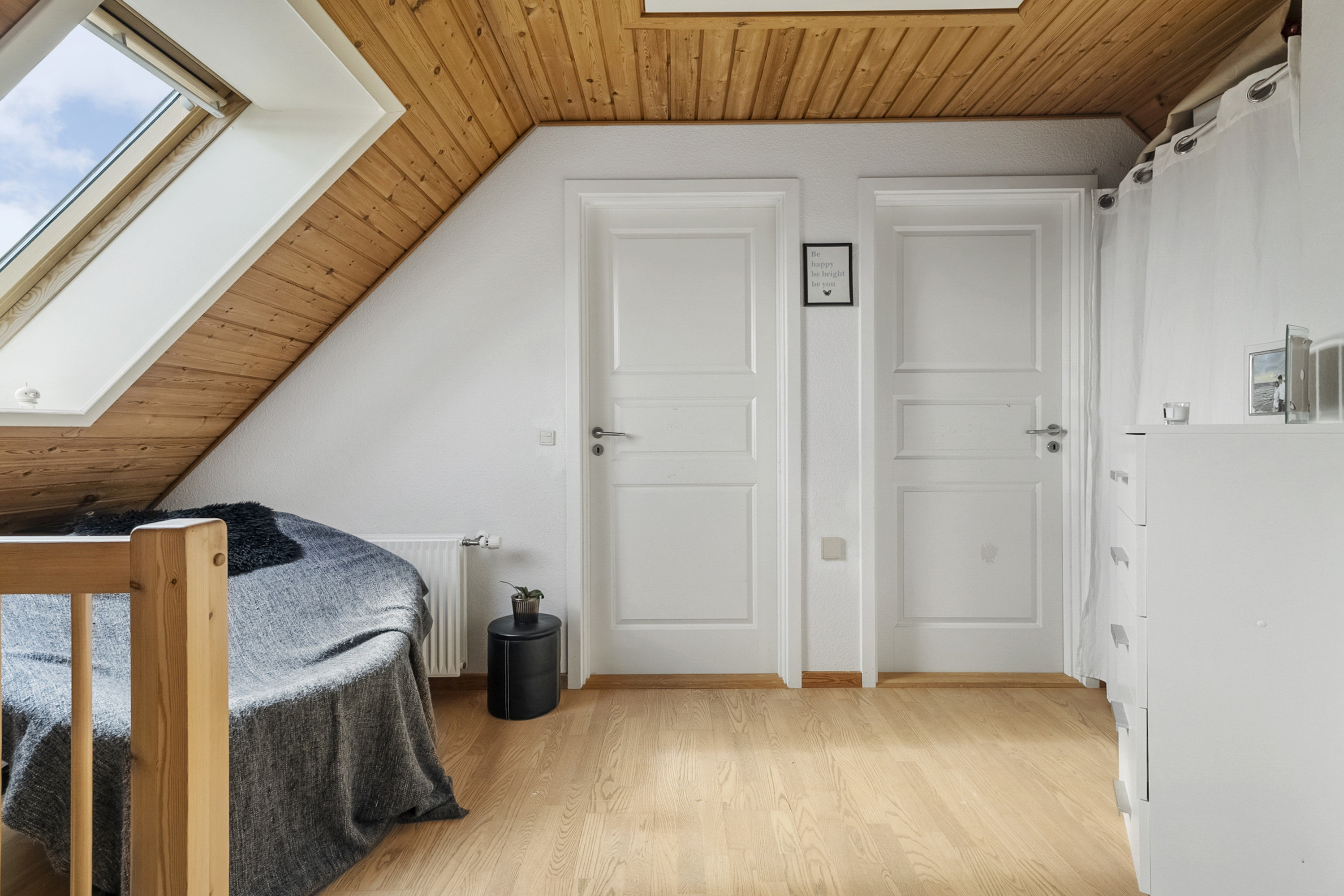 Fremhævet værelse billede i fuldskærmstilstand. Billede af Rosenvænget 41, Klakring, 7130 Juelsminde