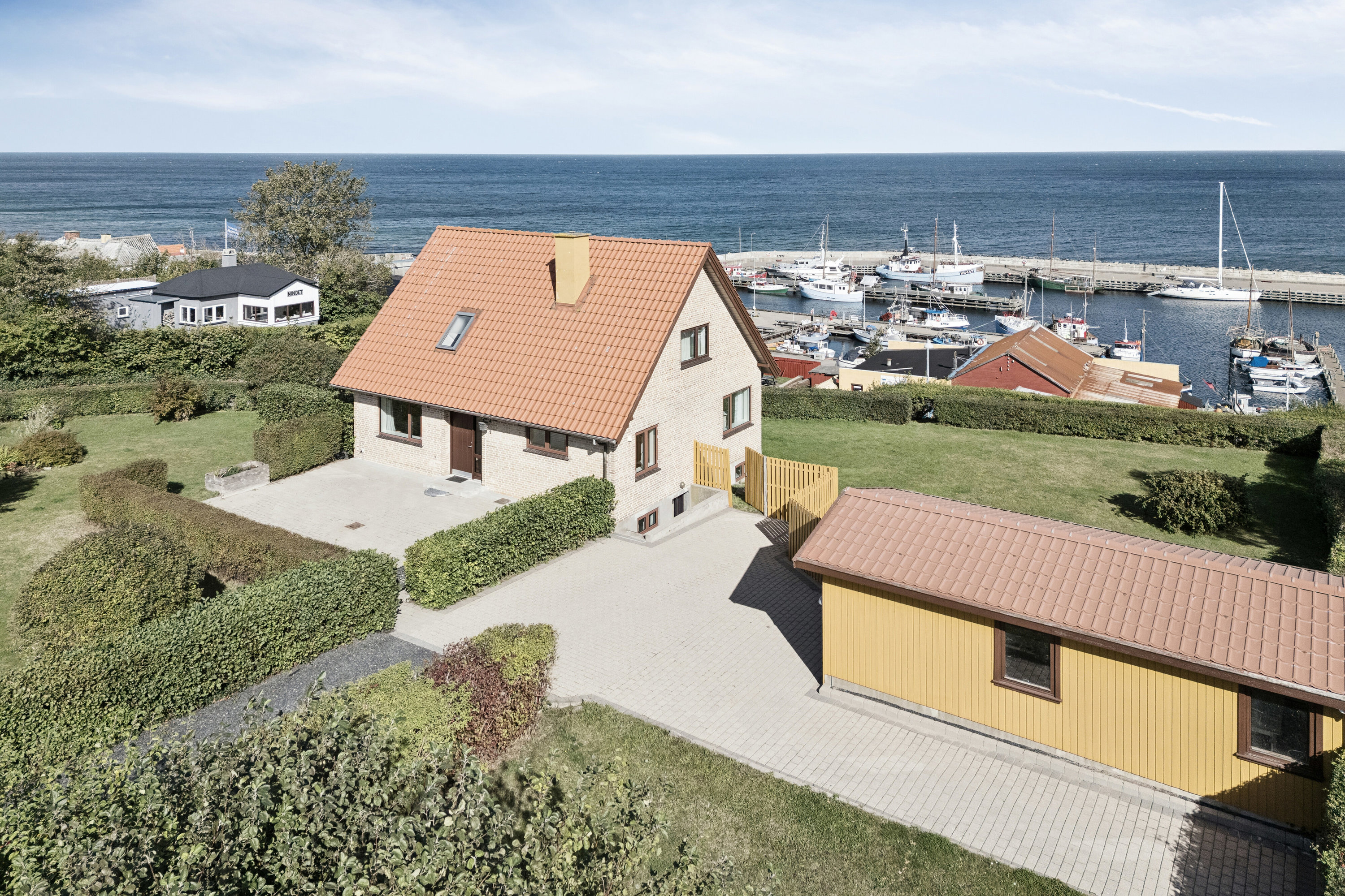 Miniaturebillede 1: set fra haven. Billede af Willemoesvej 1, Havnebyen, 4583 Sjællands Odde