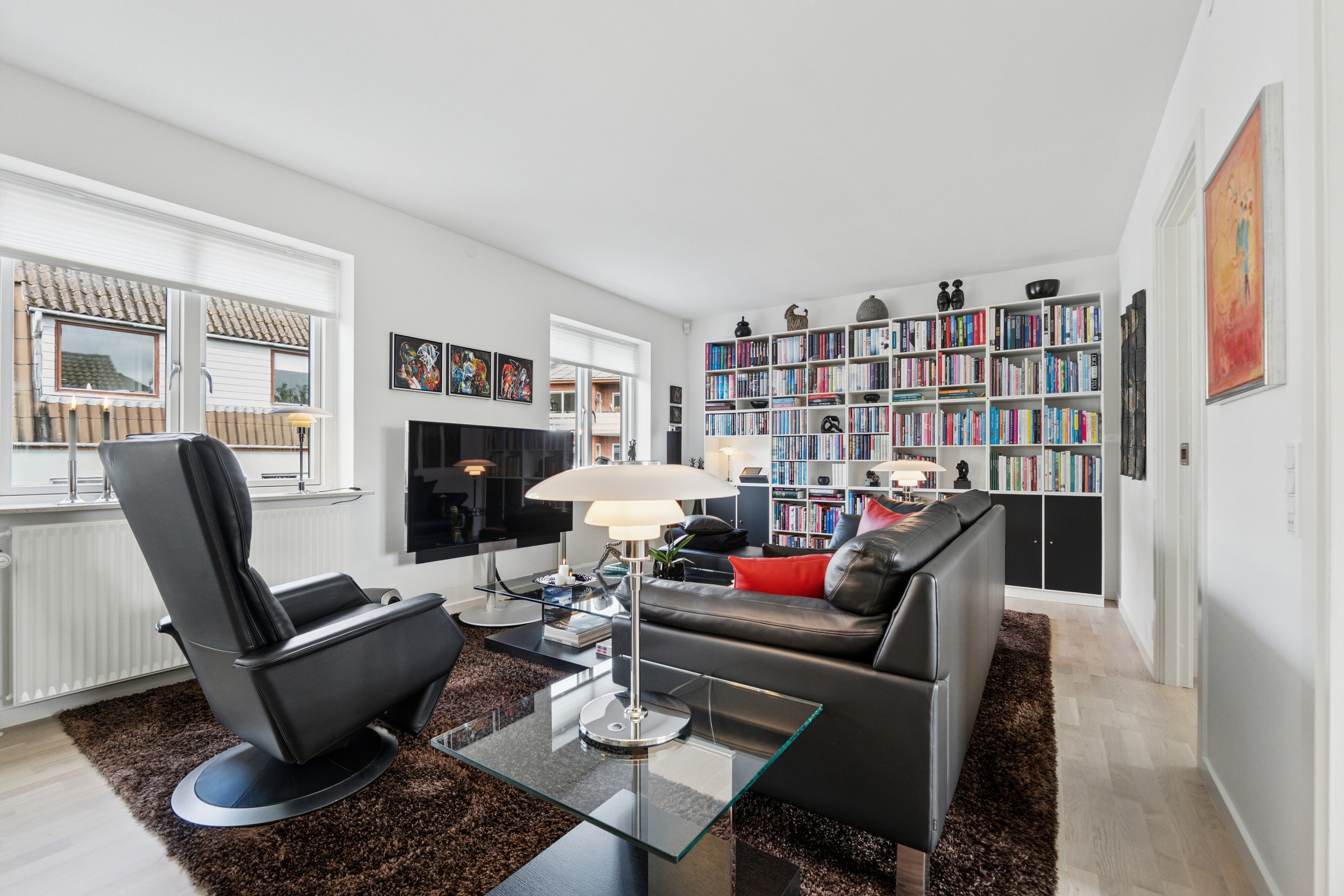 Fremhævet stue billede i fuldskærmstilstand. Billede af Holbergsgade 1E, 8600 Silkeborg