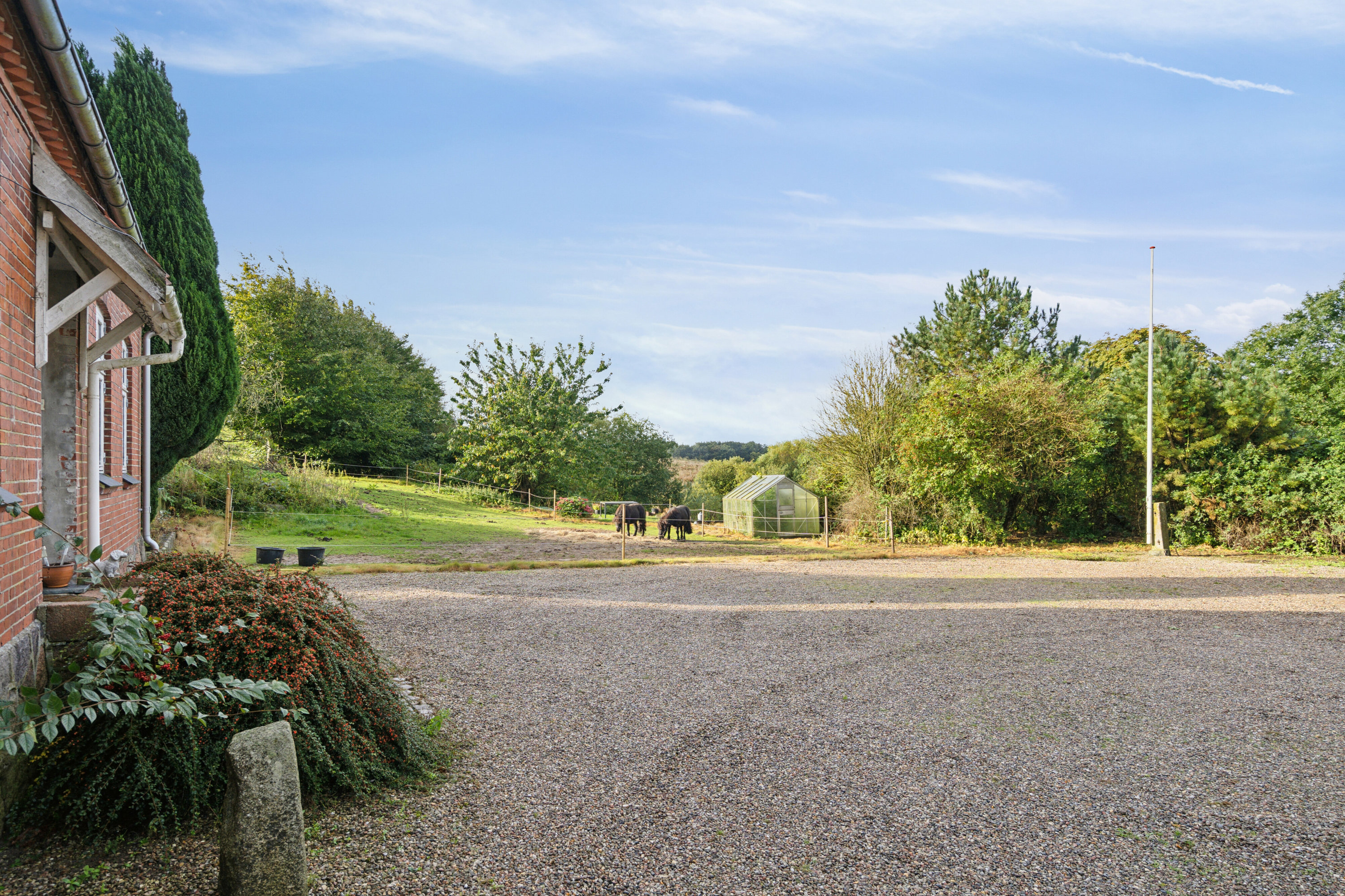Fremhævet udendørs billede i fuldskærmstilstand. Billede af Pavegyden 24, 5771 Stenstrup