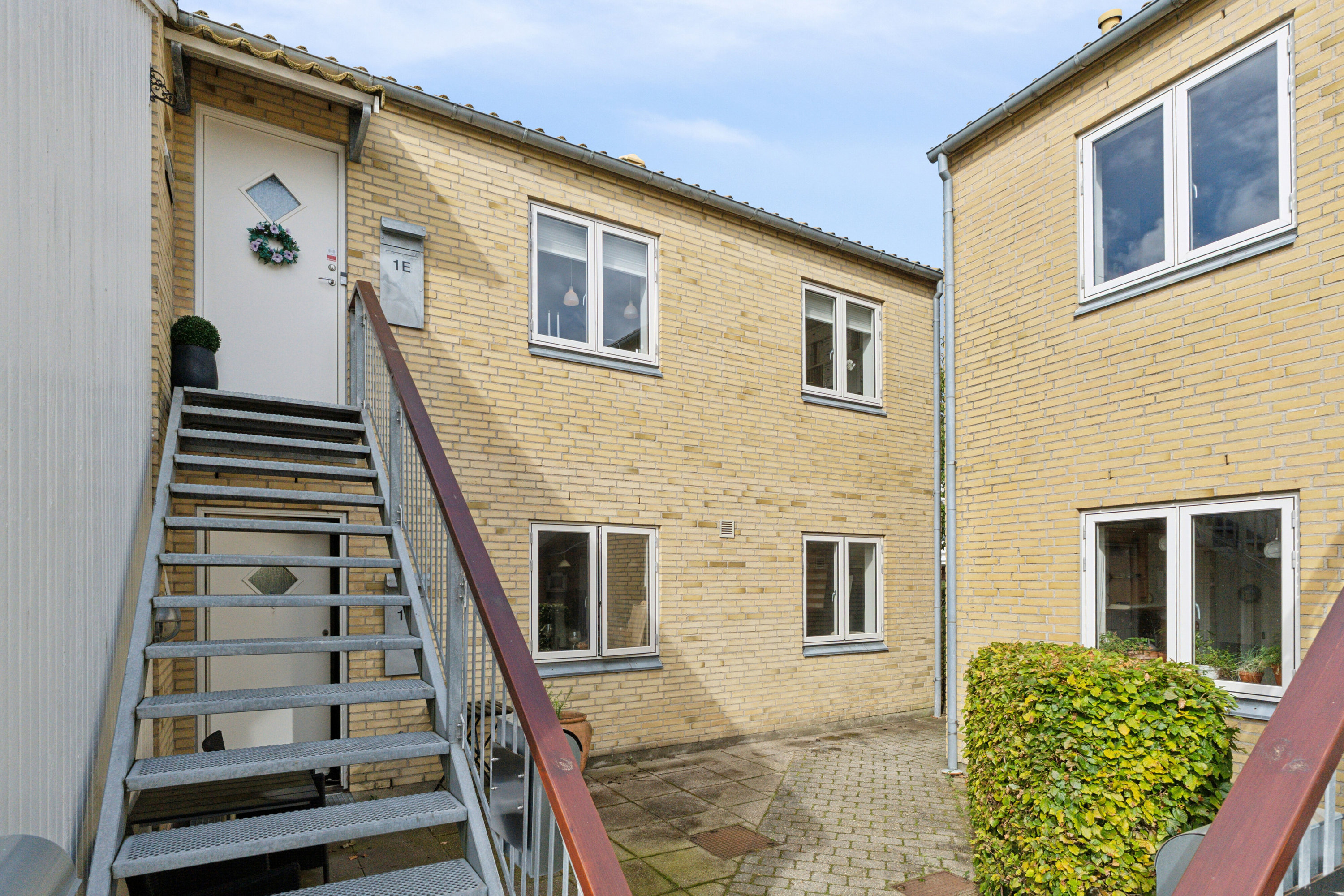 Fremhævet trappe billede i fuldskærmstilstand. Billede af Holbergsgade 1E, 8600 Silkeborg