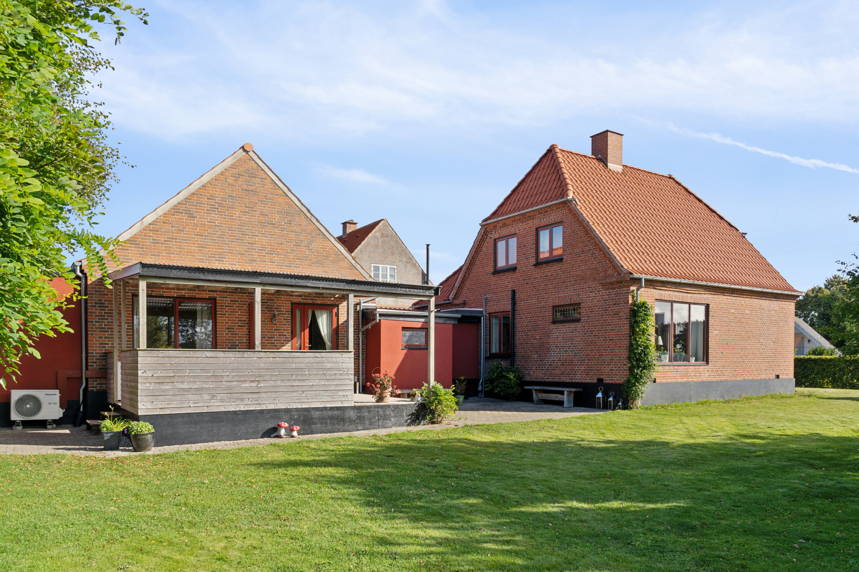 Miniaturebillede 1: set fra haven. Billede af Søndervej 36, Brobyværk, 5672 Broby