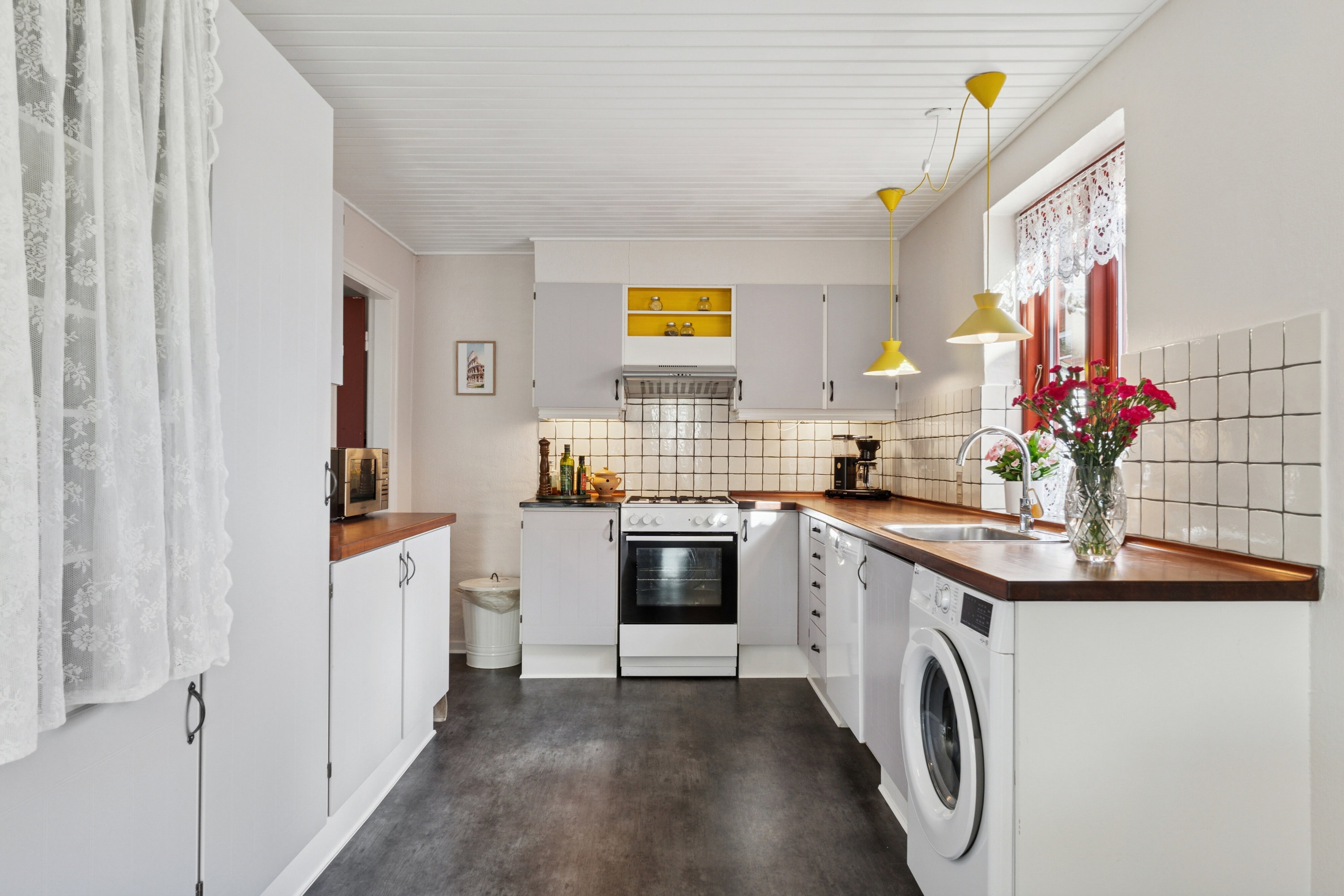 Fremhævet køkken billede i fuldskærmstilstand. Billede af Søndervej 36, Brobyværk, 5672 Broby