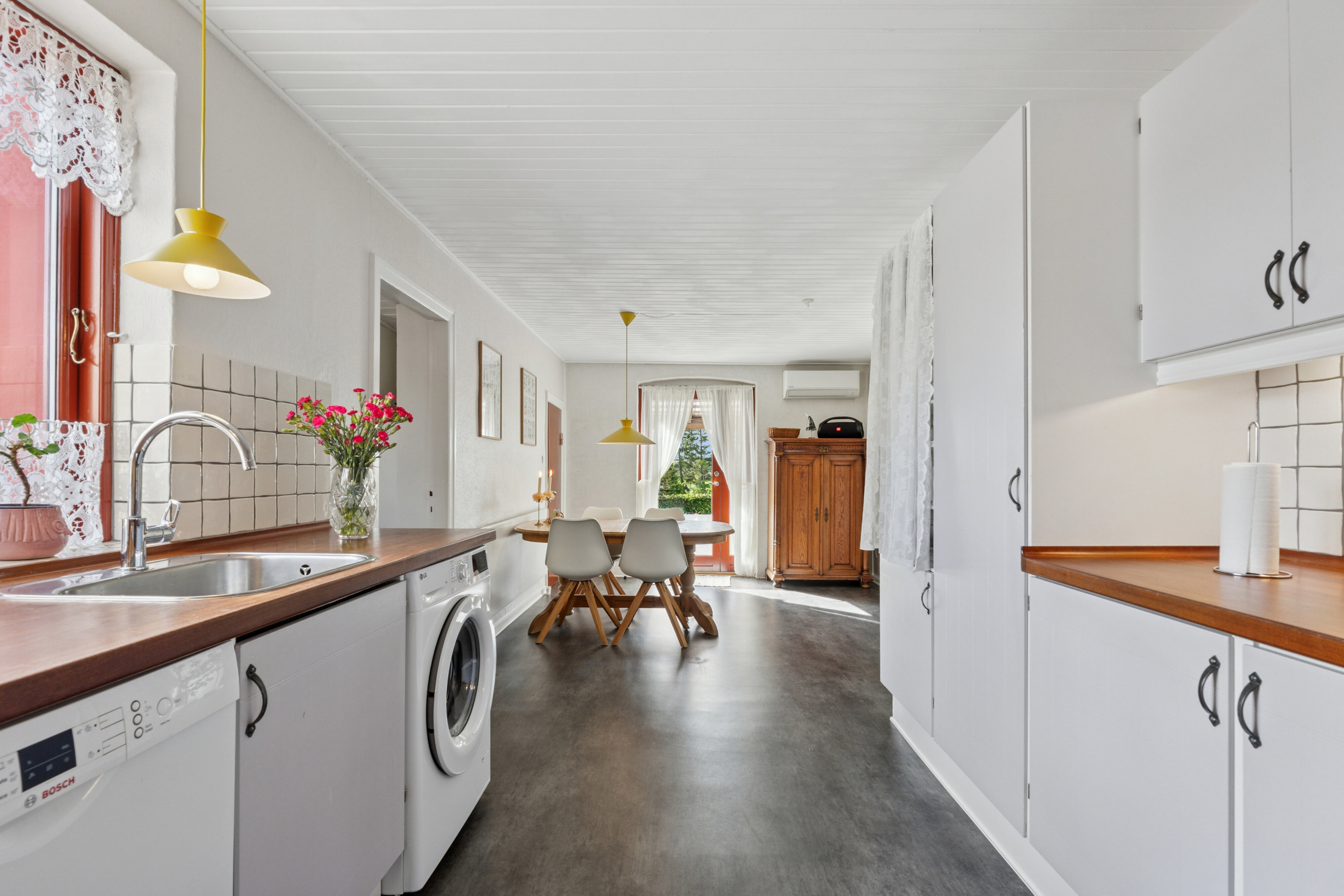 Fremhævet køkken billede i fuldskærmstilstand. Billede af Søndervej 36, Brobyværk, 5672 Broby