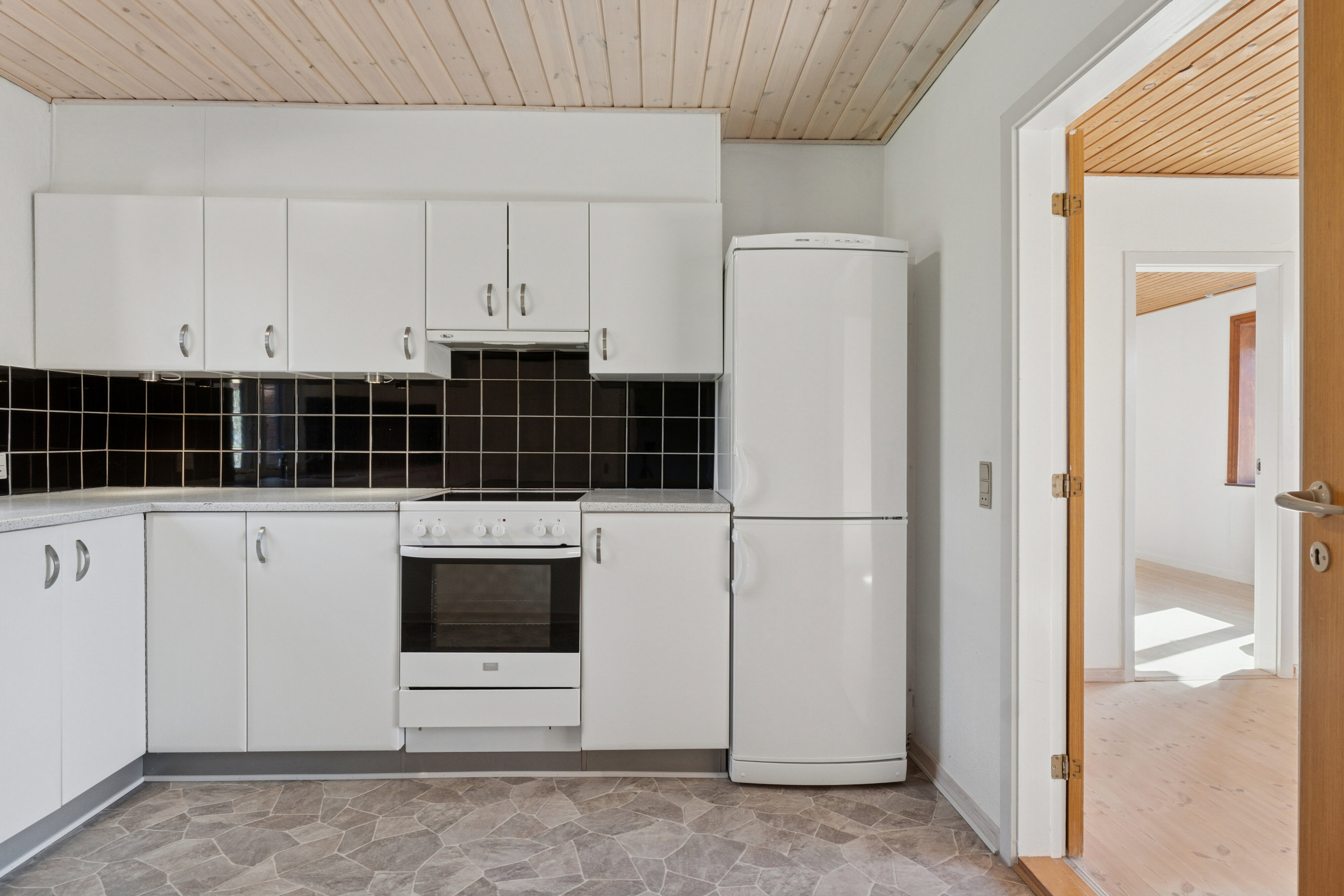 Fremhævet køkken billede i fuldskærmstilstand. Billede af Mosbjergvej 1, st.., 9881 Bindslev