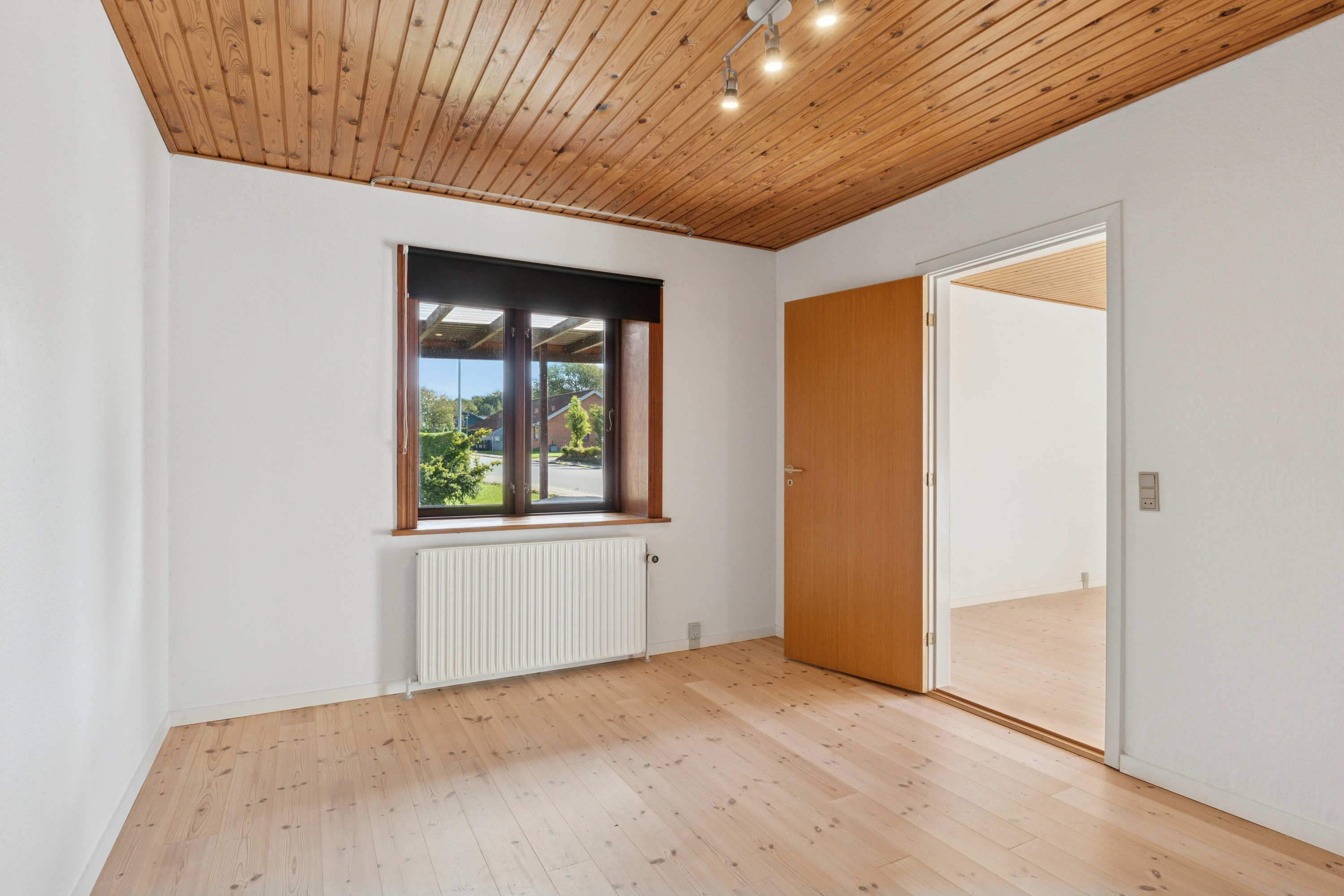 Fremhævet værelse billede i fuldskærmstilstand. Billede af Mosbjergvej 1, st.., 9881 Bindslev