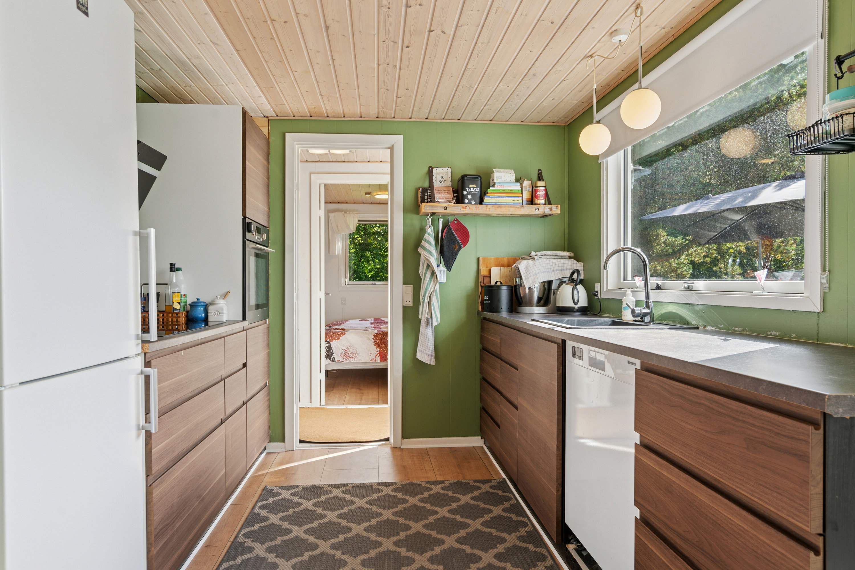 Fremhævet køkken billede i fuldskærmstilstand. Billede af Bellisvej 1, Stoense Udflytter, 5953 Tranekær