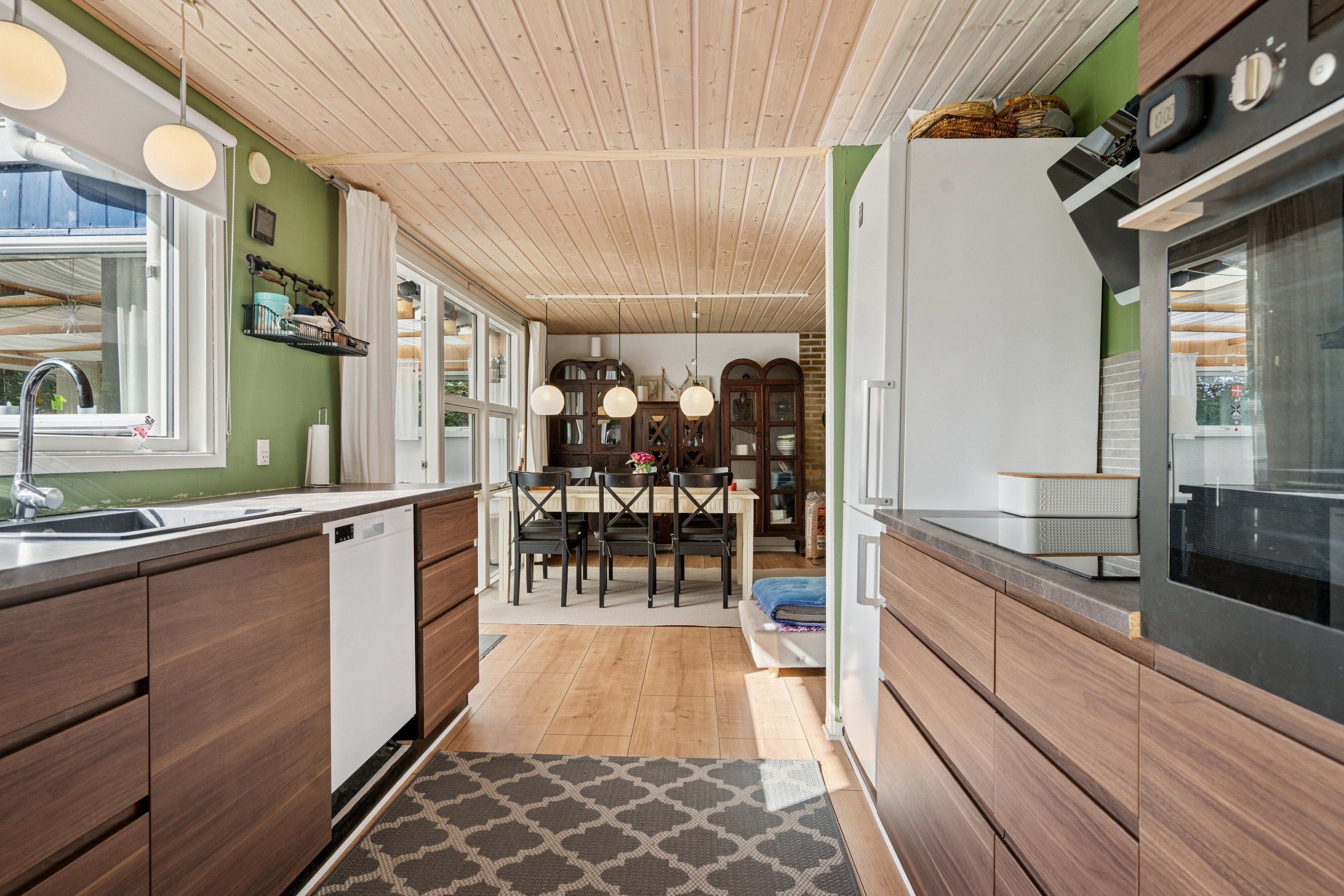 Fremhævet køkken billede i fuldskærmstilstand. Billede af Bellisvej 1, Stoense Udflytter, 5953 Tranekær