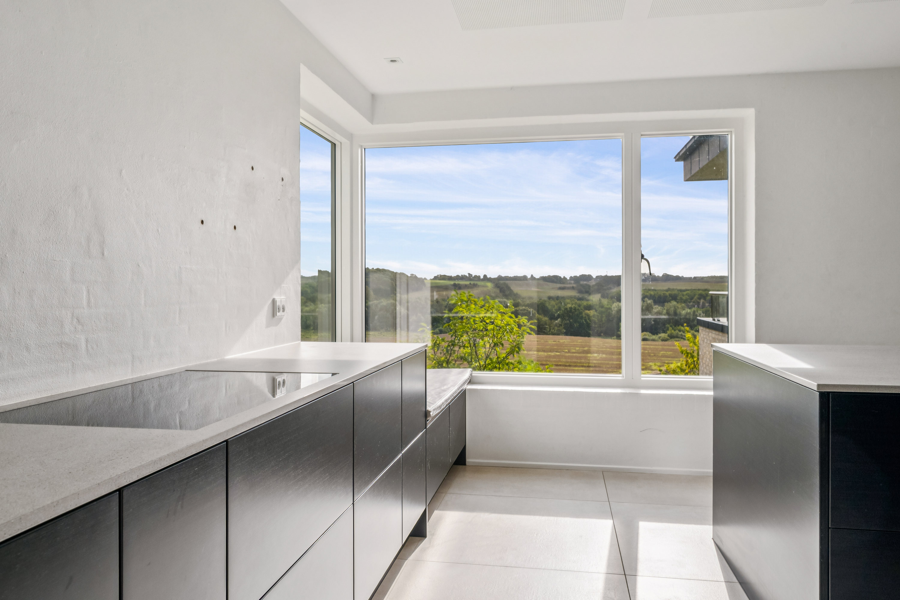 Fremhævet køkken billede i fuldskærmstilstand. Billede af Holmebakken 48, 8382 Hinnerup