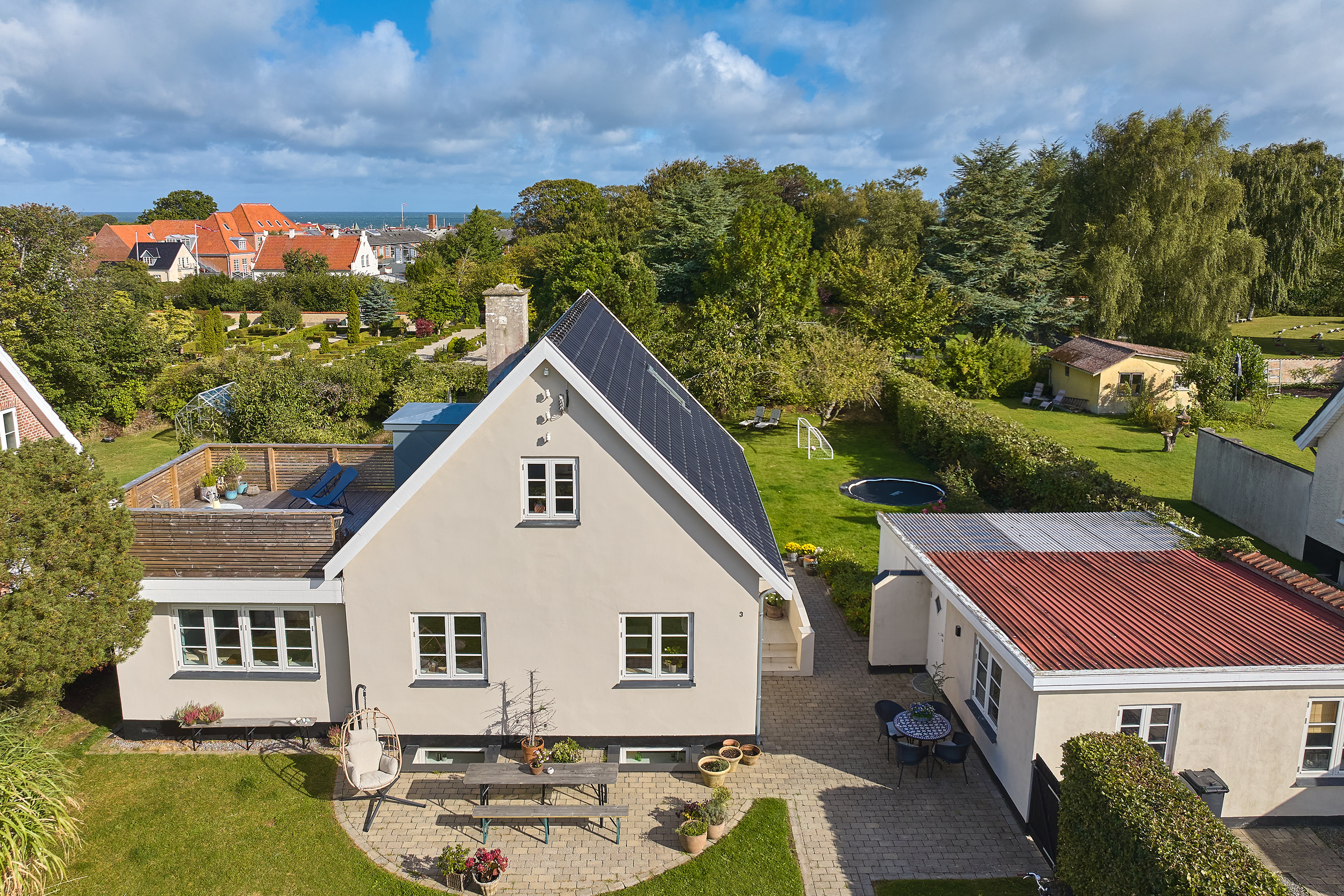 Fremhævet ejendommen billede i fuldskærmstilstand. Billede af Nellerupgårds Alle 3, 3250 Gilleleje