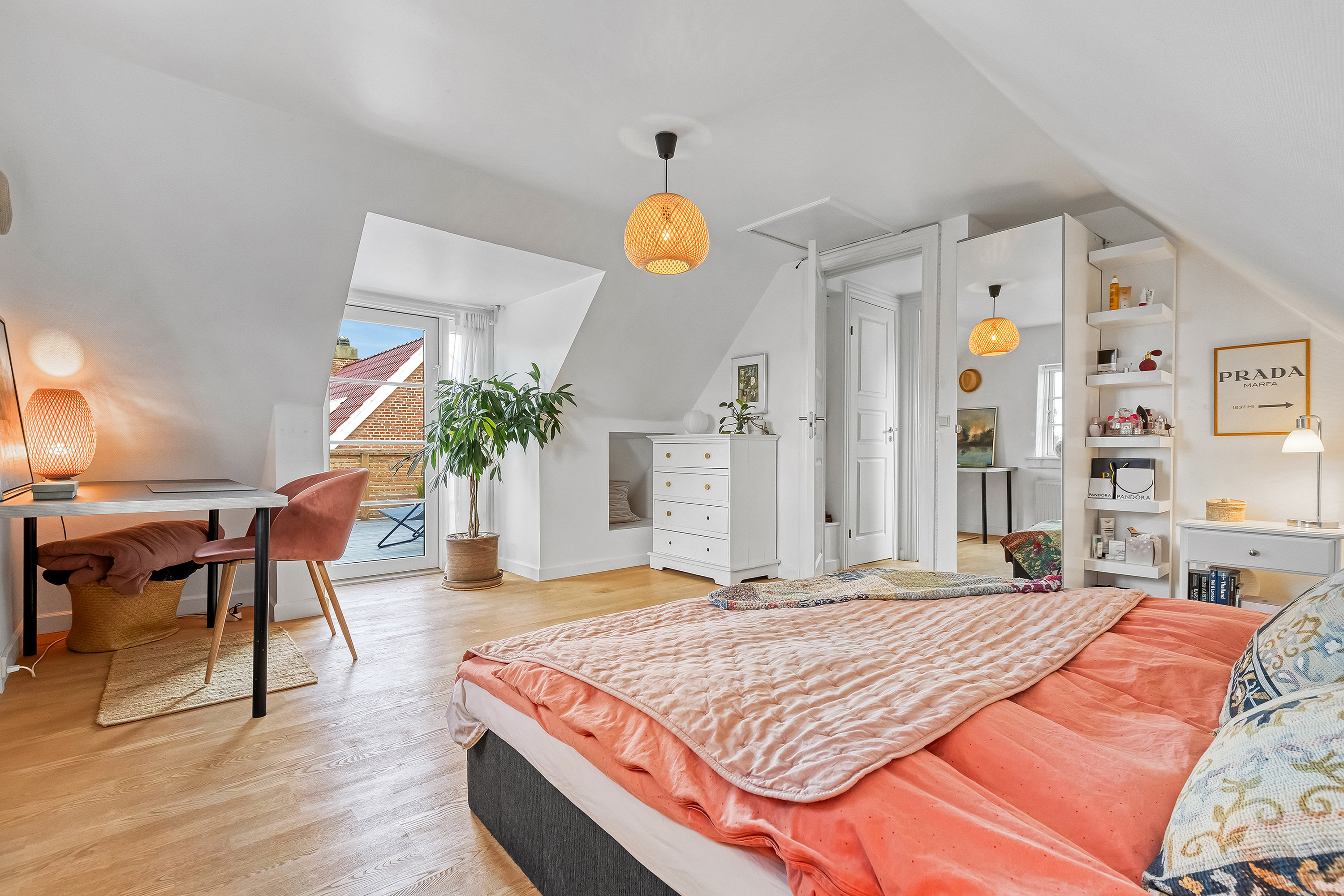 Fremhævet soveværelse billede i fuldskærmstilstand. Billede af Nellerupgårds Alle 3, 3250 Gilleleje