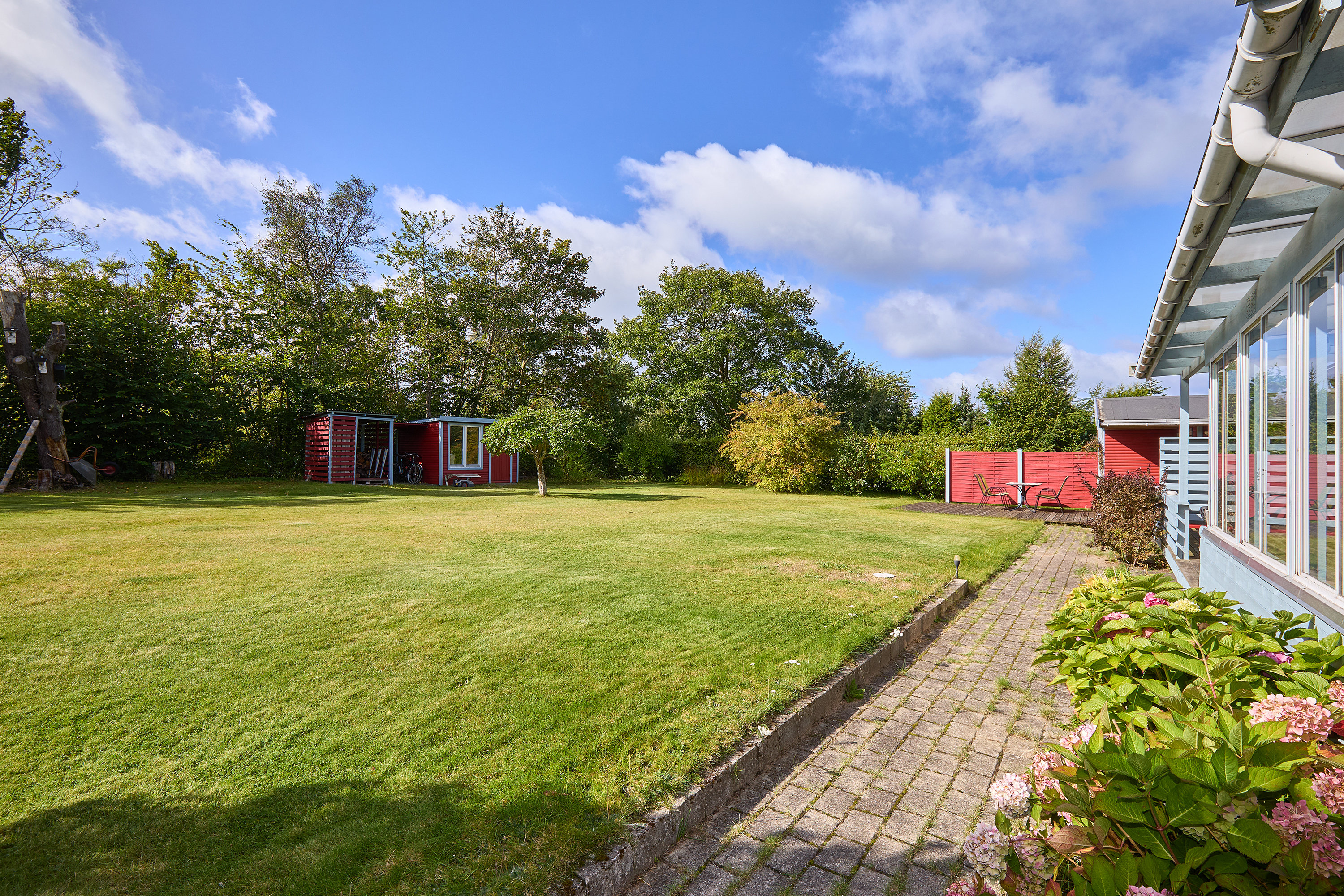 Fremhævet have billede i fuldskærmstilstand. Billede af Dams-Åsen 5, Rågeleje, 3210 Vejby