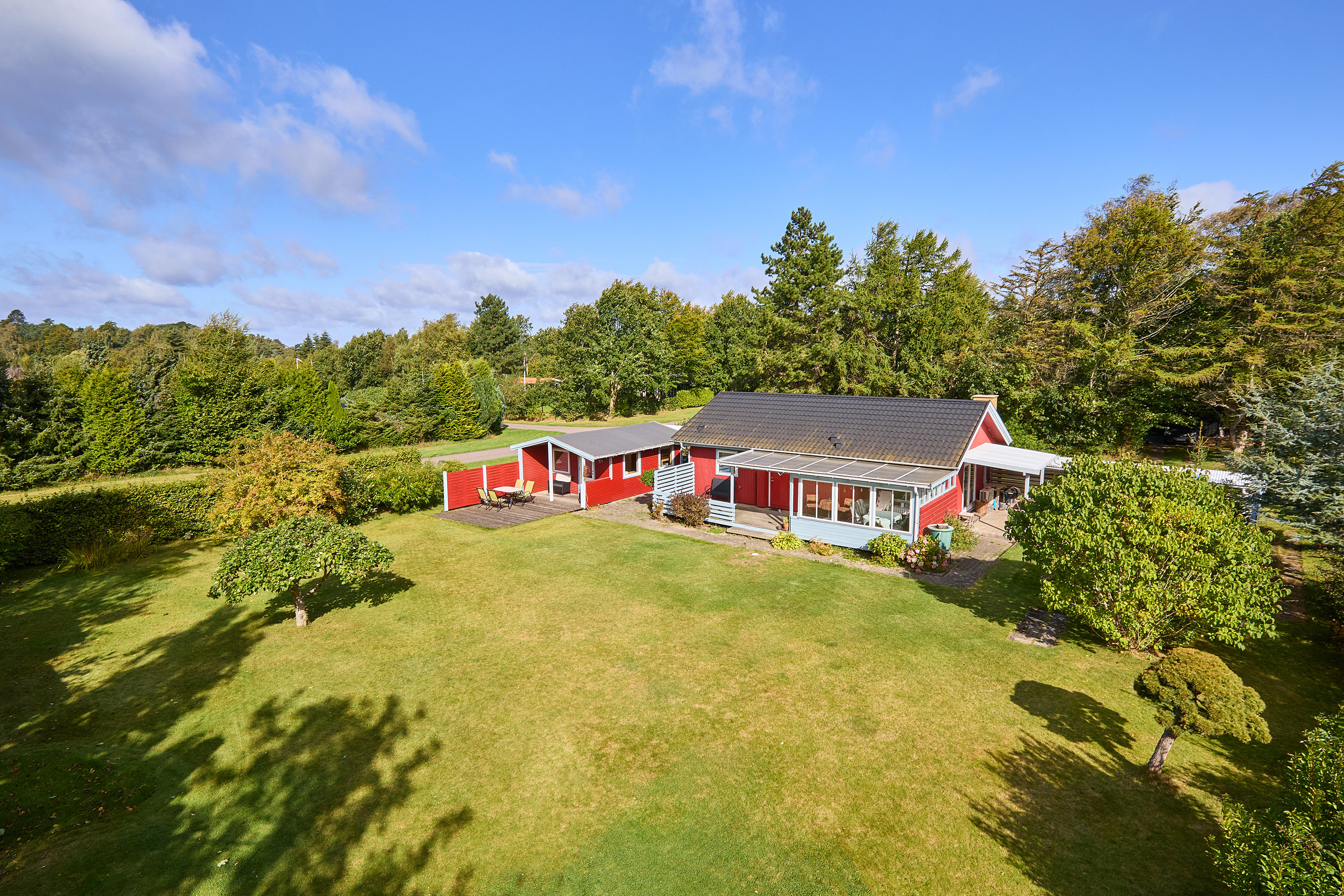 Fremhævet ejendommen billede i fuldskærmstilstand. Billede af Dams-Åsen 5, Rågeleje, 3210 Vejby