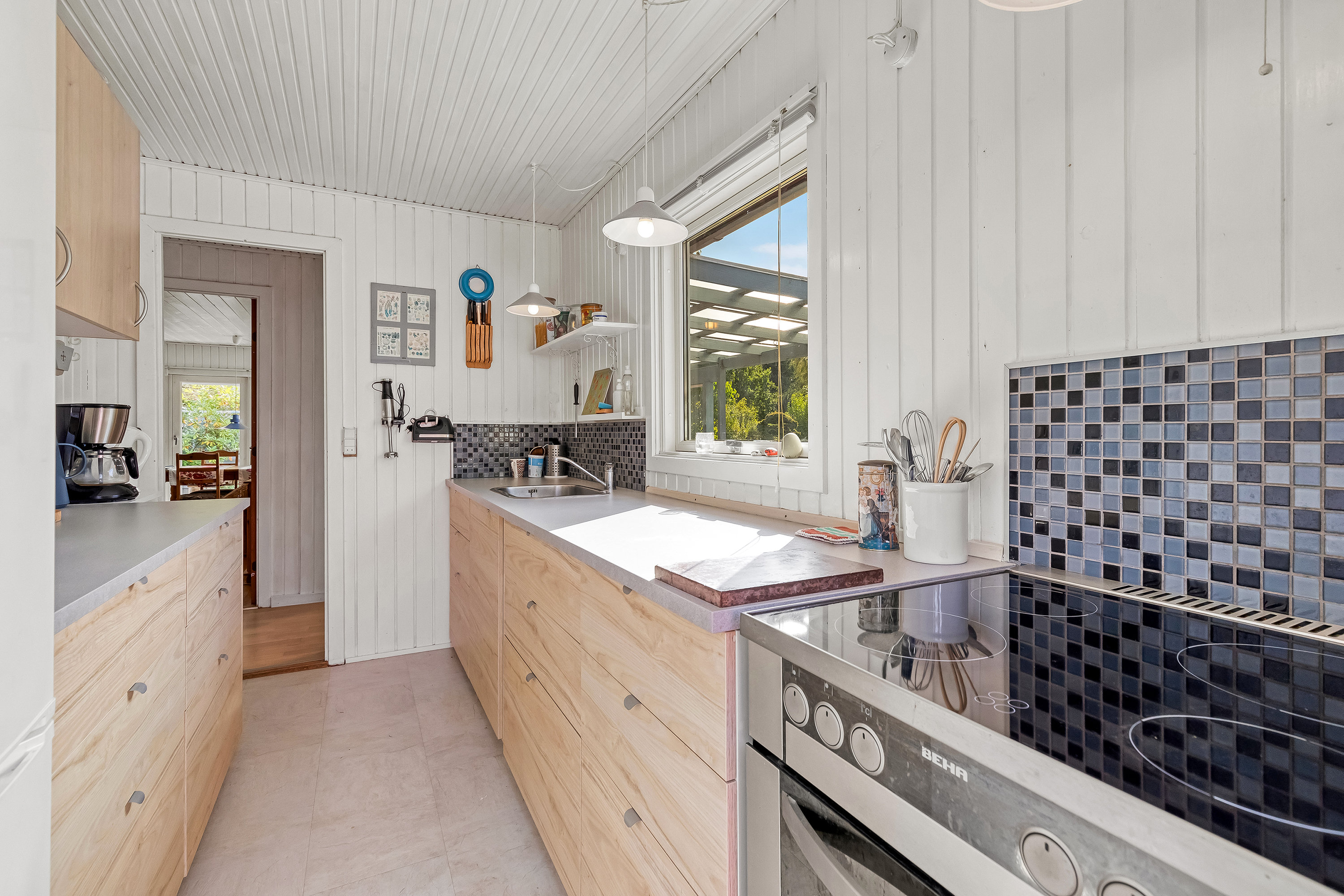 Fremhævet køkken billede i fuldskærmstilstand. Billede af Dams-Åsen 5, Rågeleje, 3210 Vejby