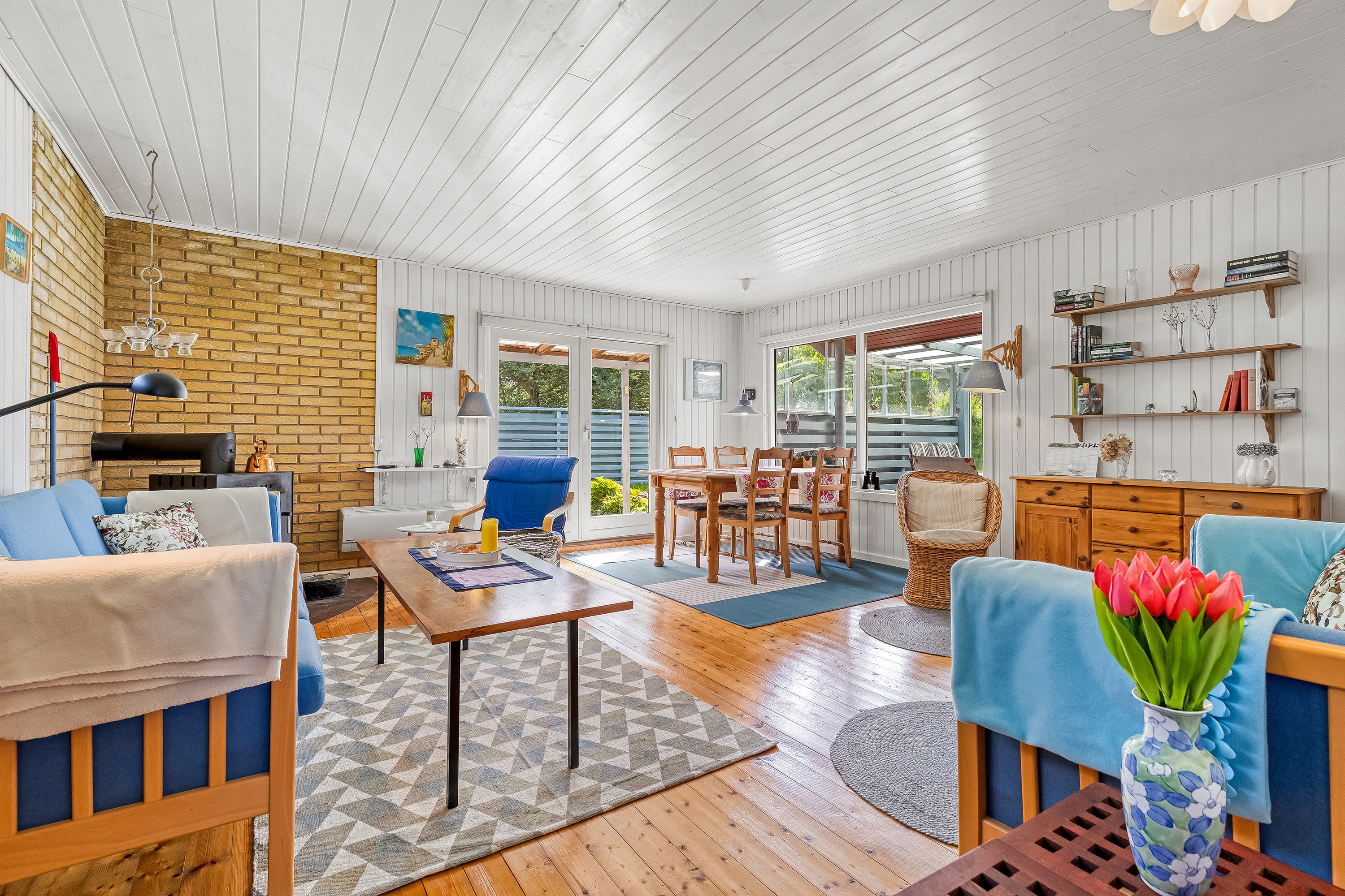 Fremhævet stue billede i fuldskærmstilstand. Billede af Dams-Åsen 5, Rågeleje, 3210 Vejby