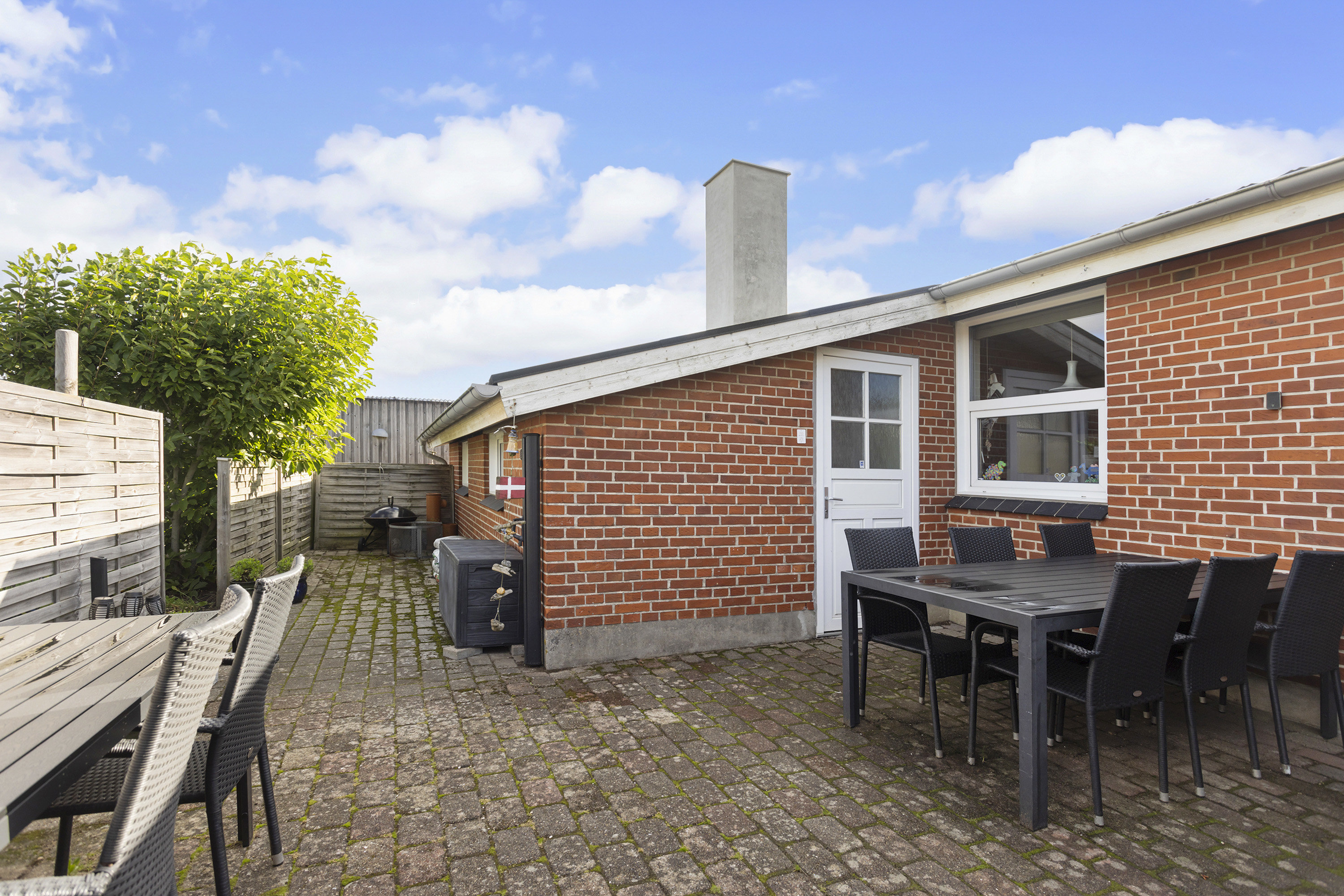 Miniaturebillede 2: terrasse. Billede af Toftevænget 37, 9300 Sæby