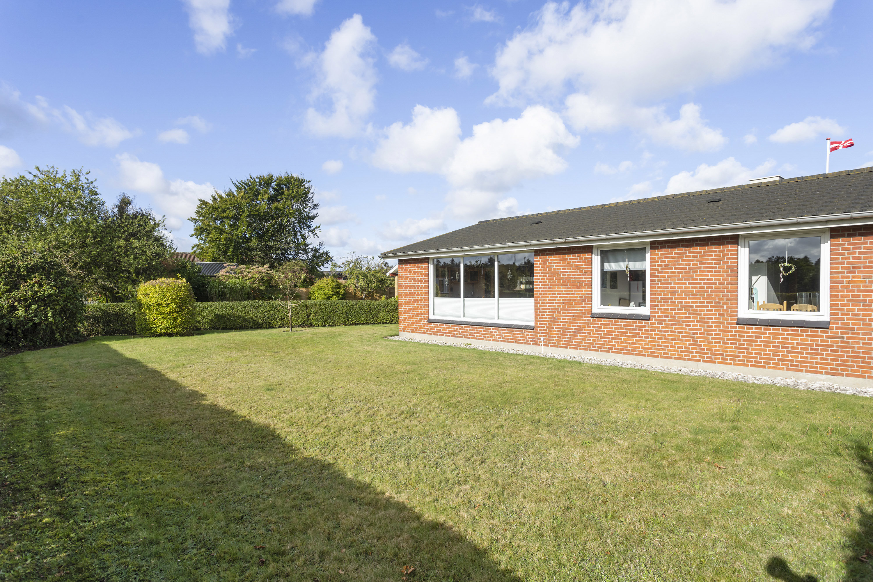 Fremhævet have billede i fuldskærmstilstand. Billede af Toftevænget 37, 9300 Sæby